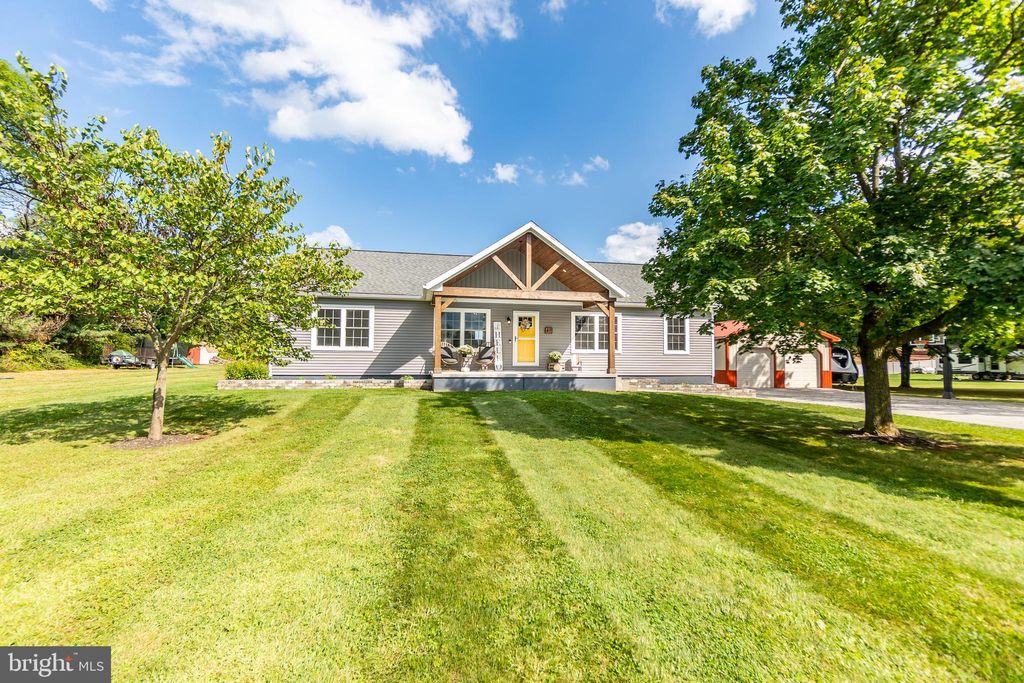 Photo of 49 Pine Road, ABBOTTSTOWN, PA 17301 (MLS # PAYK2090866)