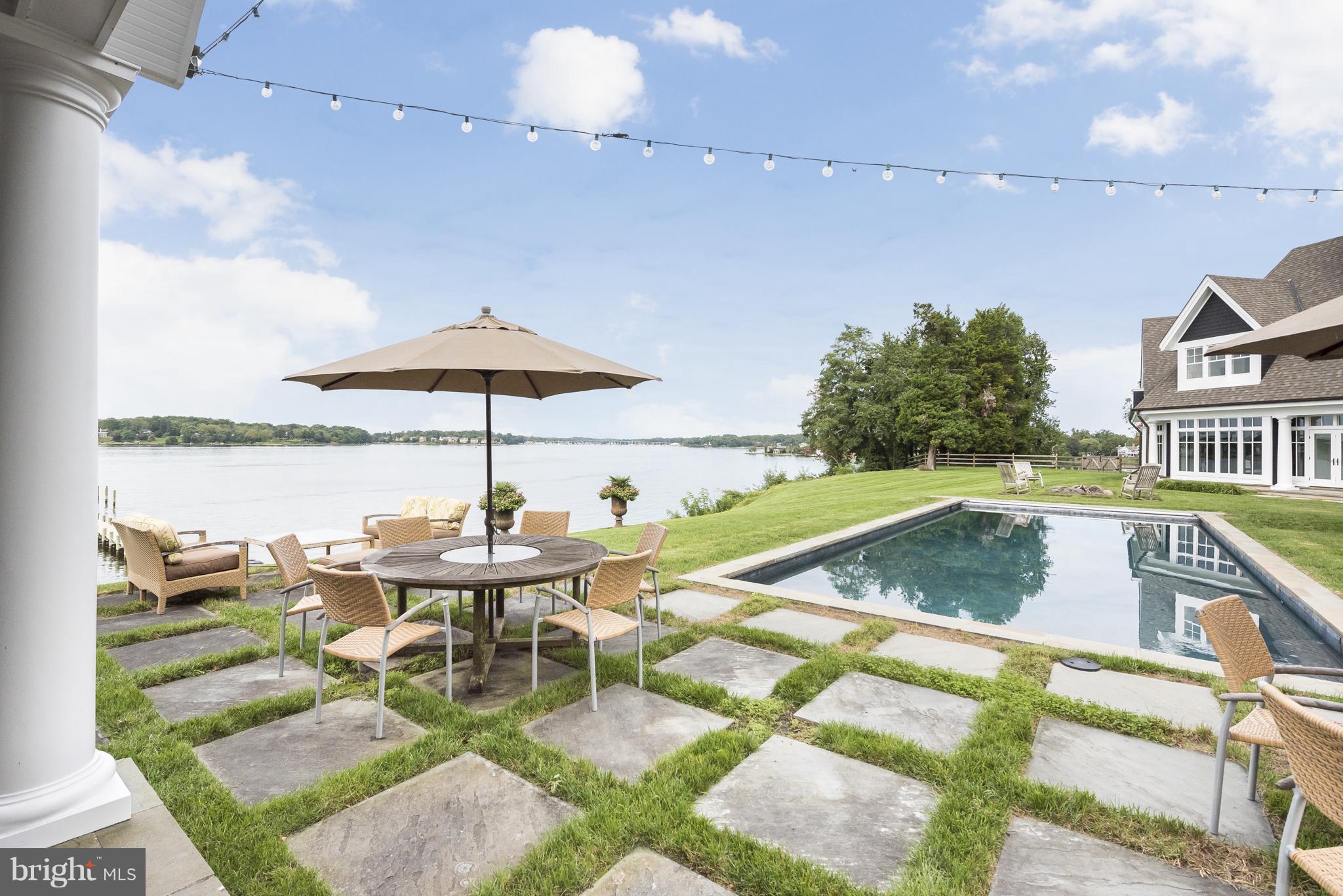 MELVIN POINT - Residential