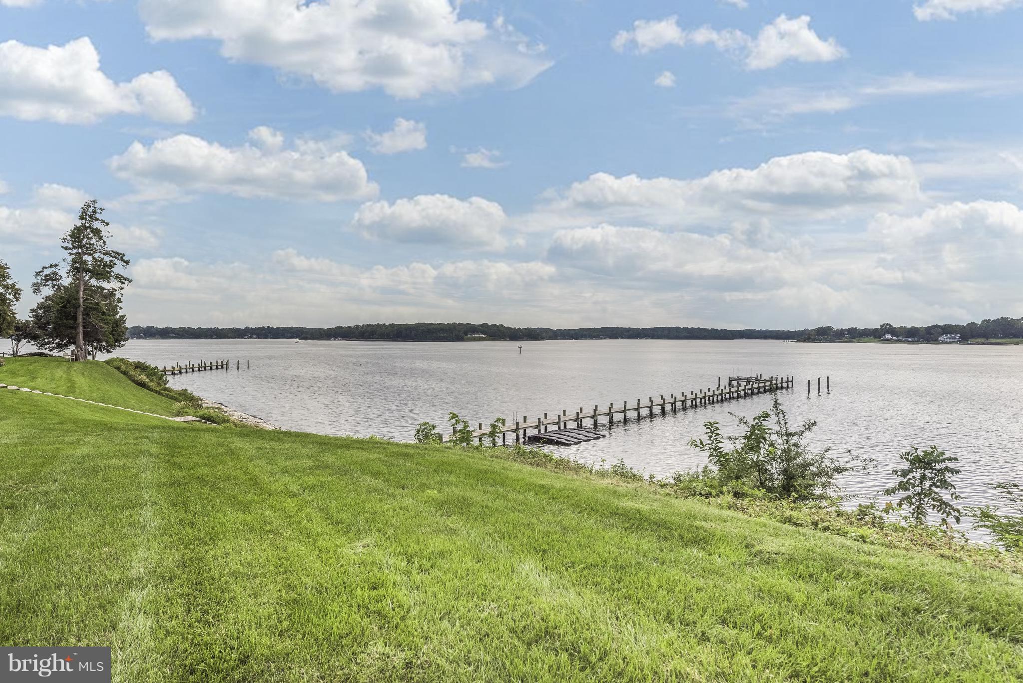 MELVIN POINT - Residential