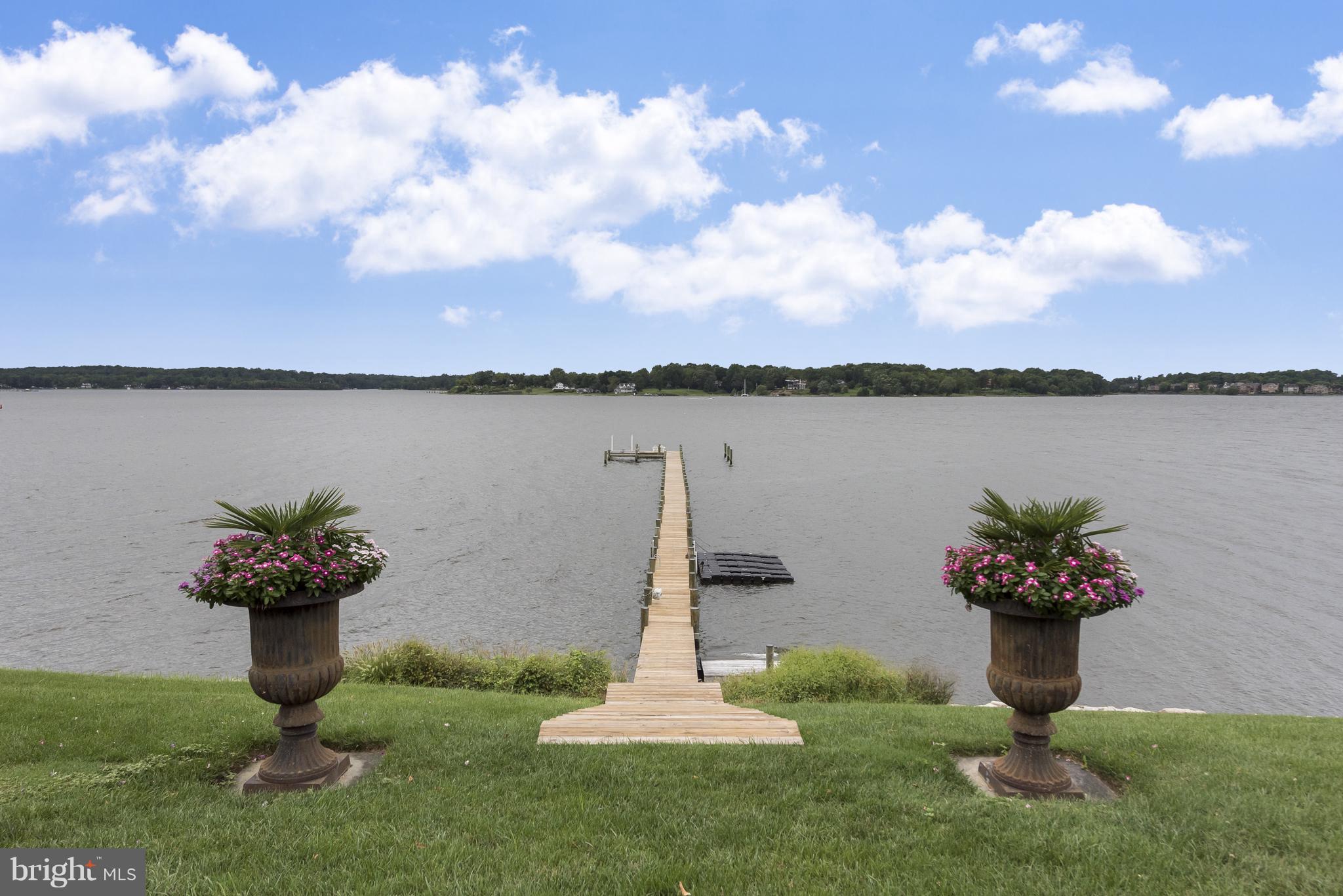 MELVIN POINT - Residential