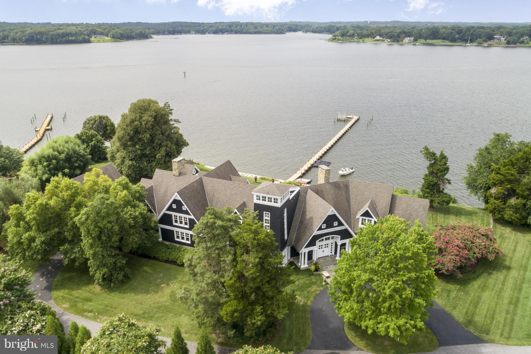 MELVIN POINT - Residential