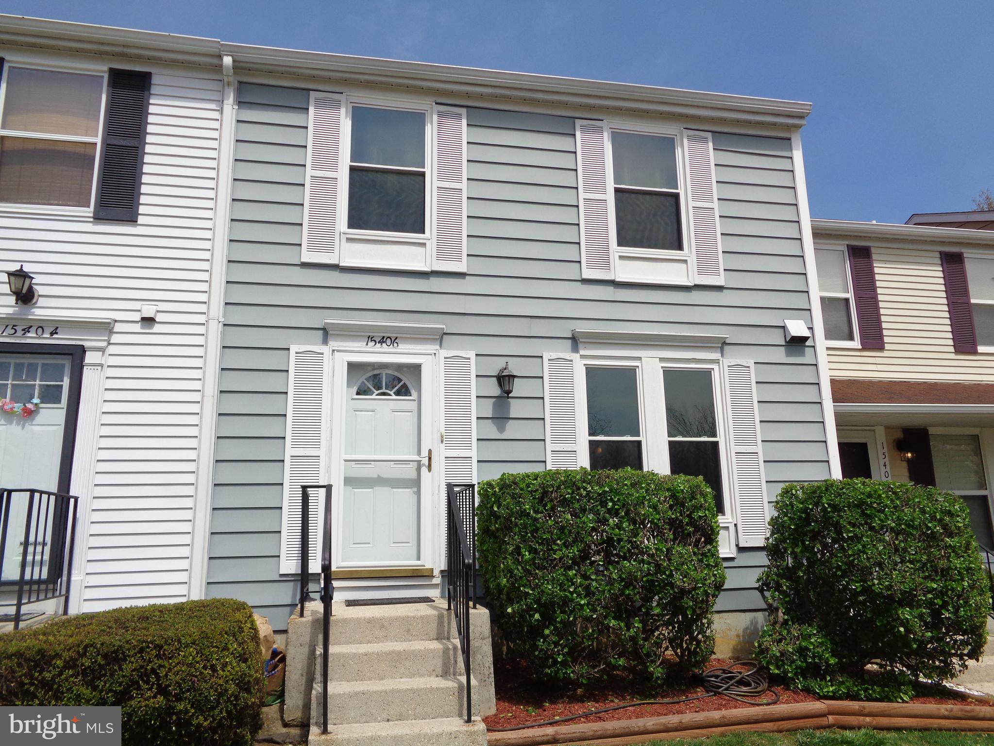 Very nice 2 bedroom with 2 half bathroom townhouse nestled in the community of Allen Pond. Home has a finished basement with full bath, and walkout deck. Plenty of options for shopping, dining choices, and walking distance to all activities of Allen Pond. Many opportunities to give this home your personal touches. Make an appointment and make this YOUR HOME!