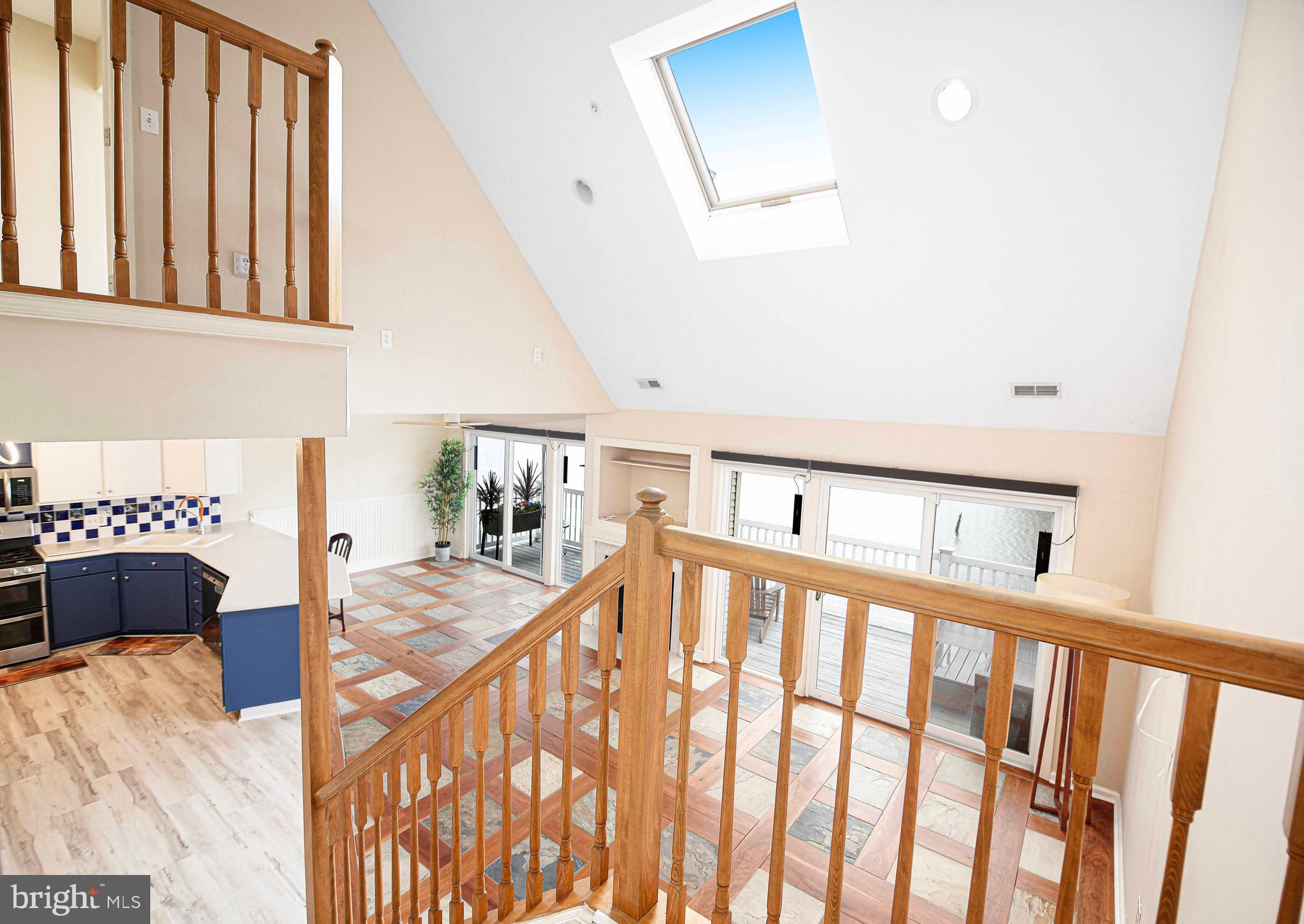 SENECA POINTE - Residential