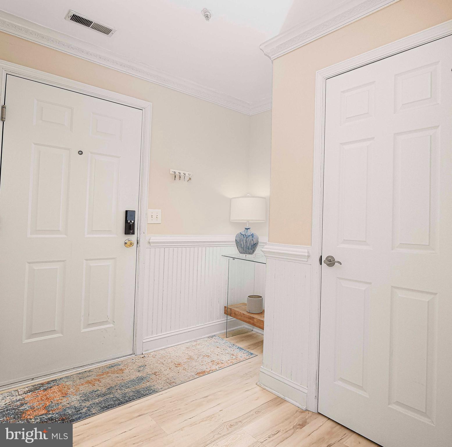 SENECA POINTE - Residential