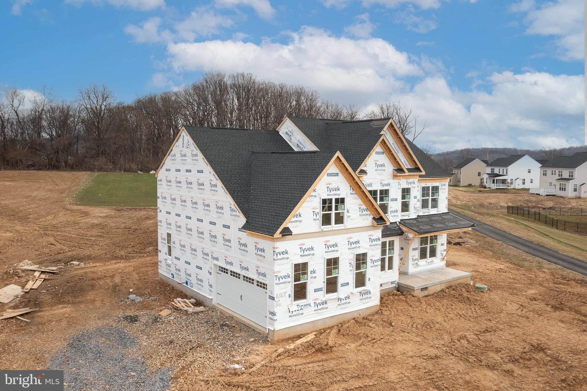 MAPLE RIDGE ESTATES - Residential