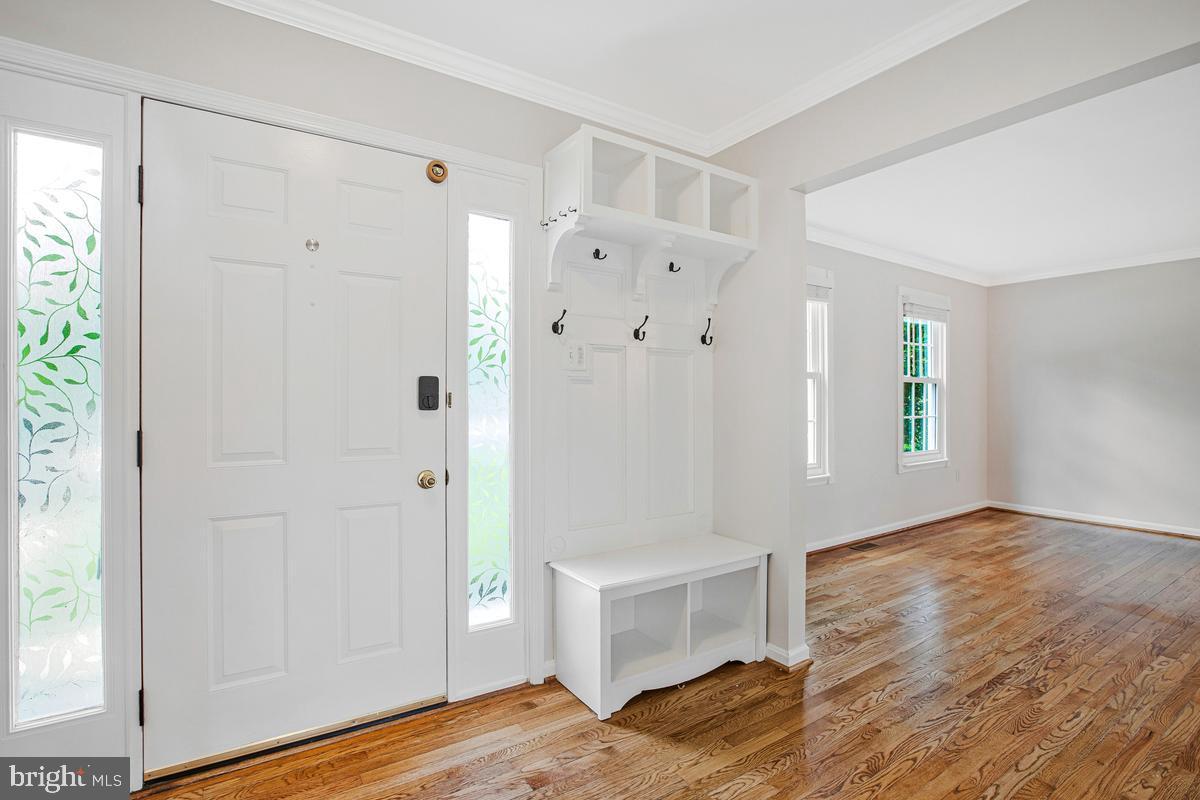 6707 POTOMAC HUNT COURT