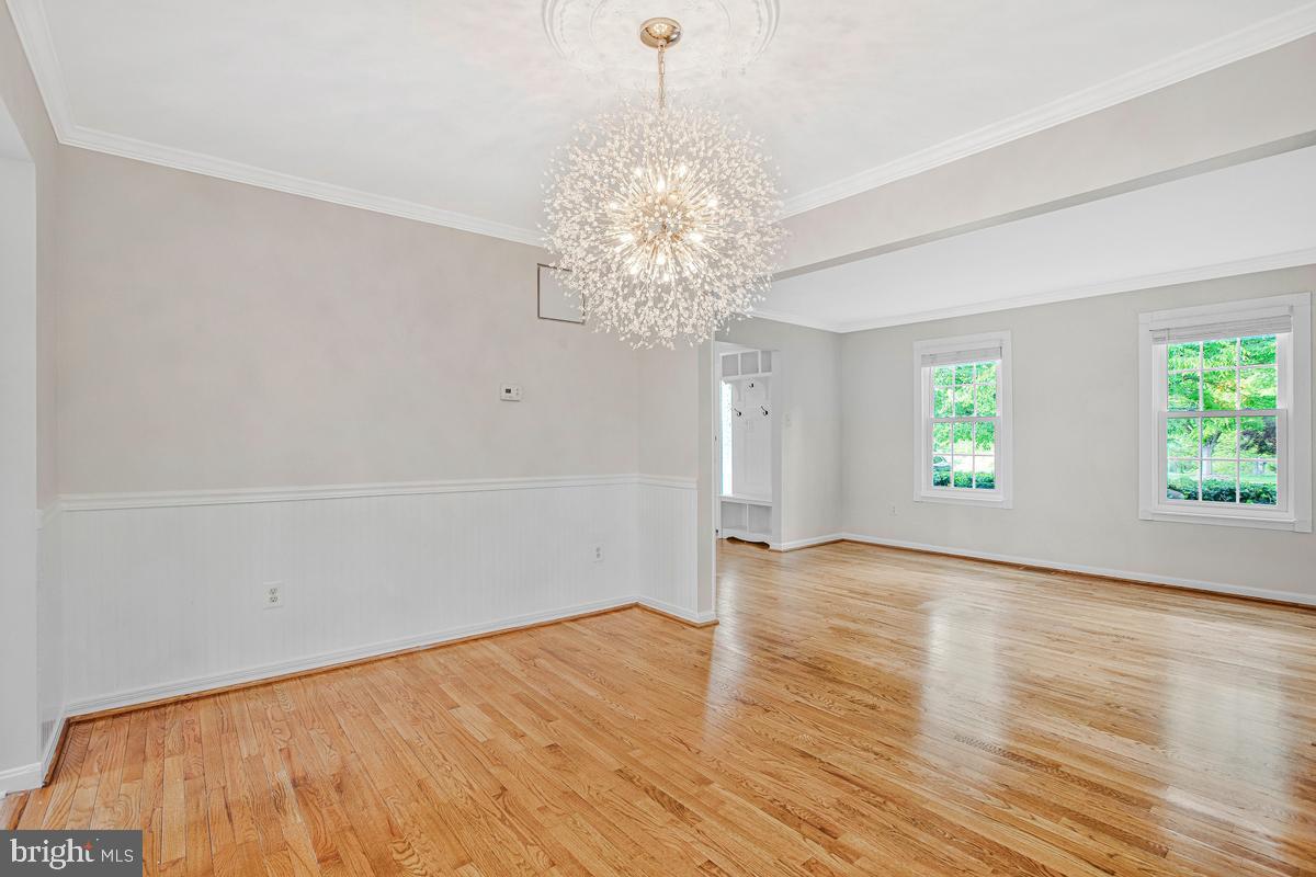 HUNT CLUB ESTATES - Residential