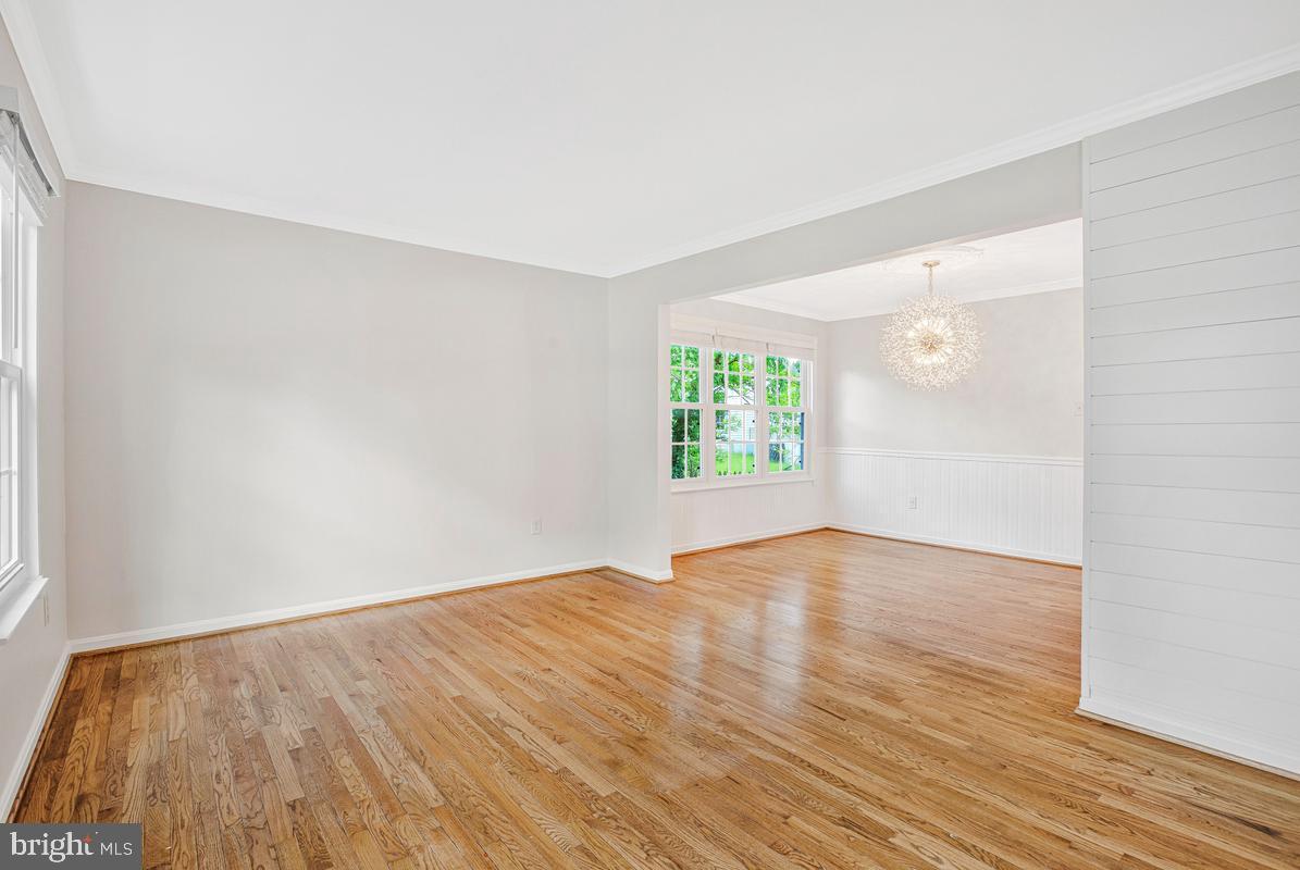 HUNT CLUB ESTATES - Residential