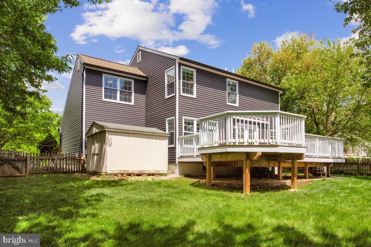 HUNT CLUB ESTATES - Residential