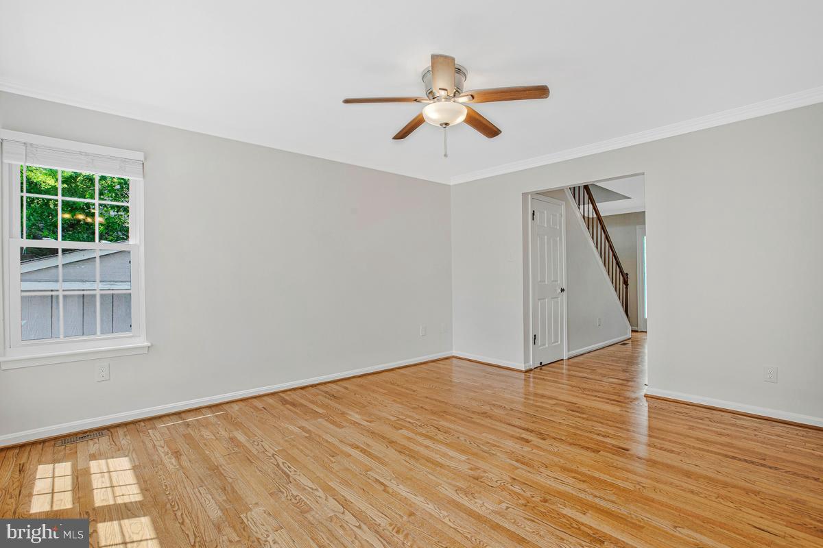 HUNT CLUB ESTATES - Residential