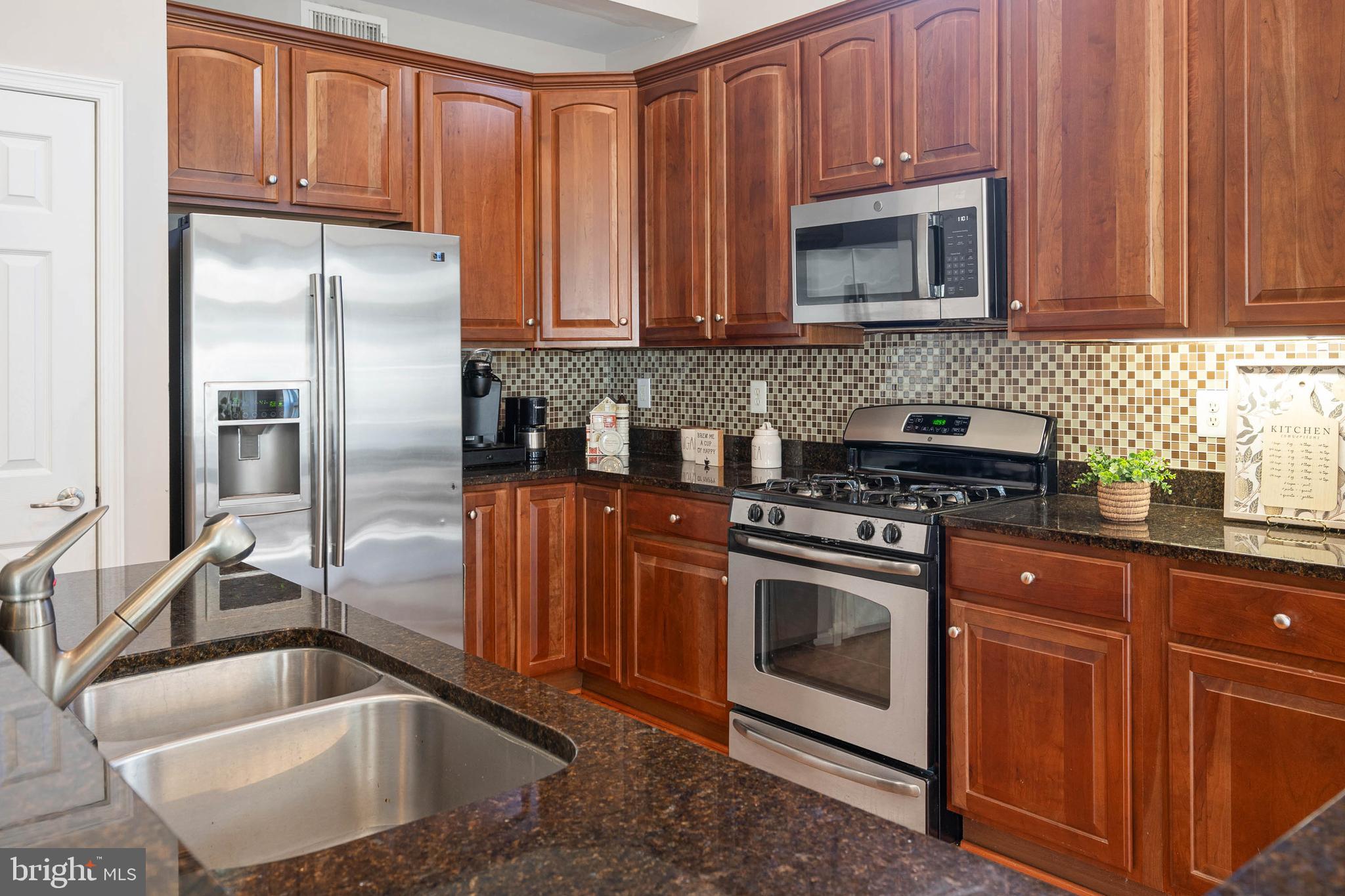 BAY FOREST CLUB - Residential