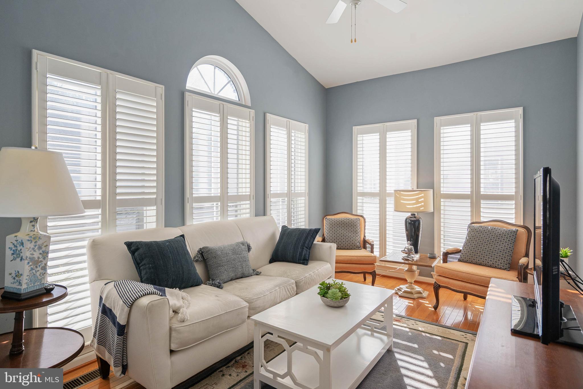 BAY FOREST CLUB - Residential