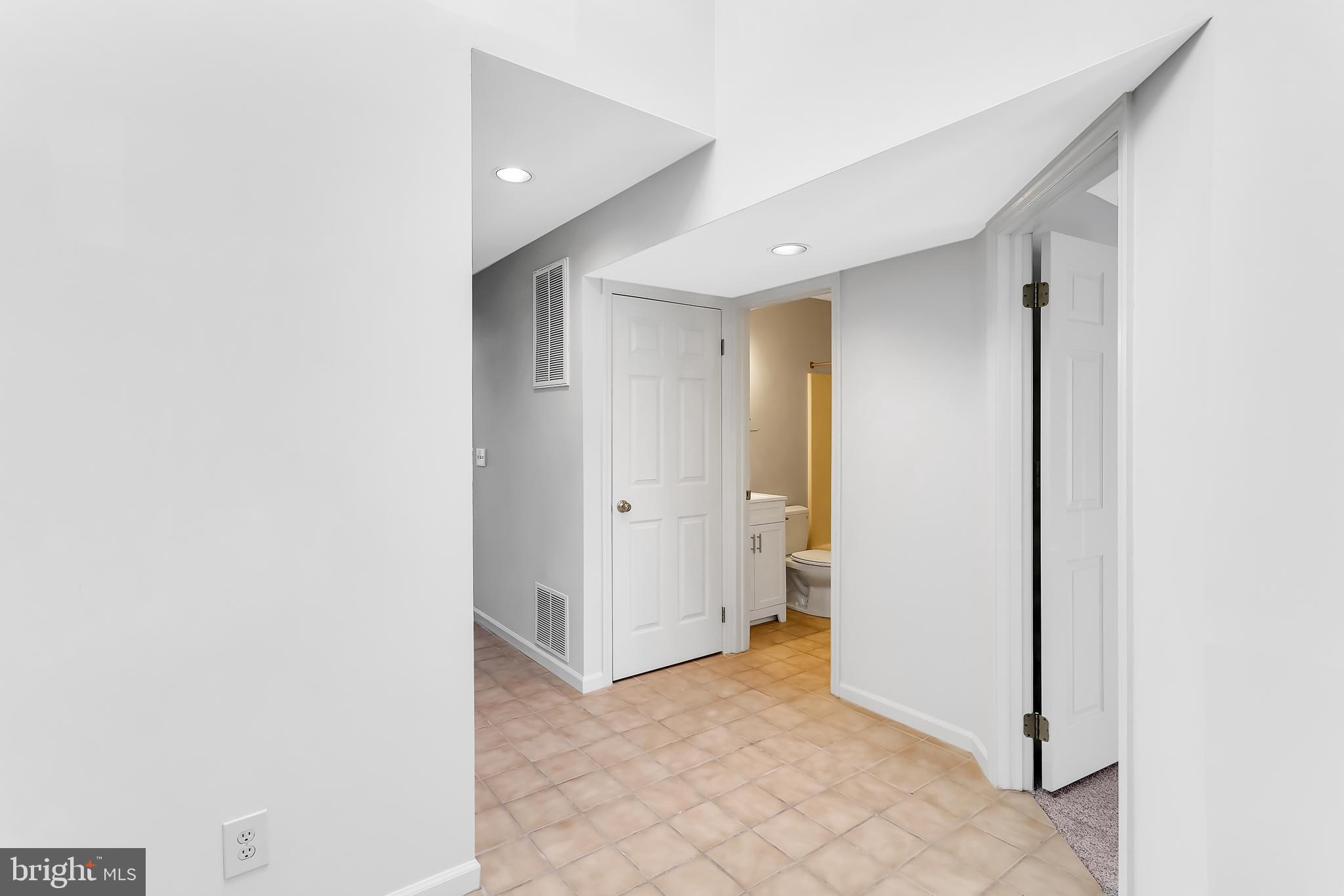 644 RIVER OAK COURT A-7 BS
