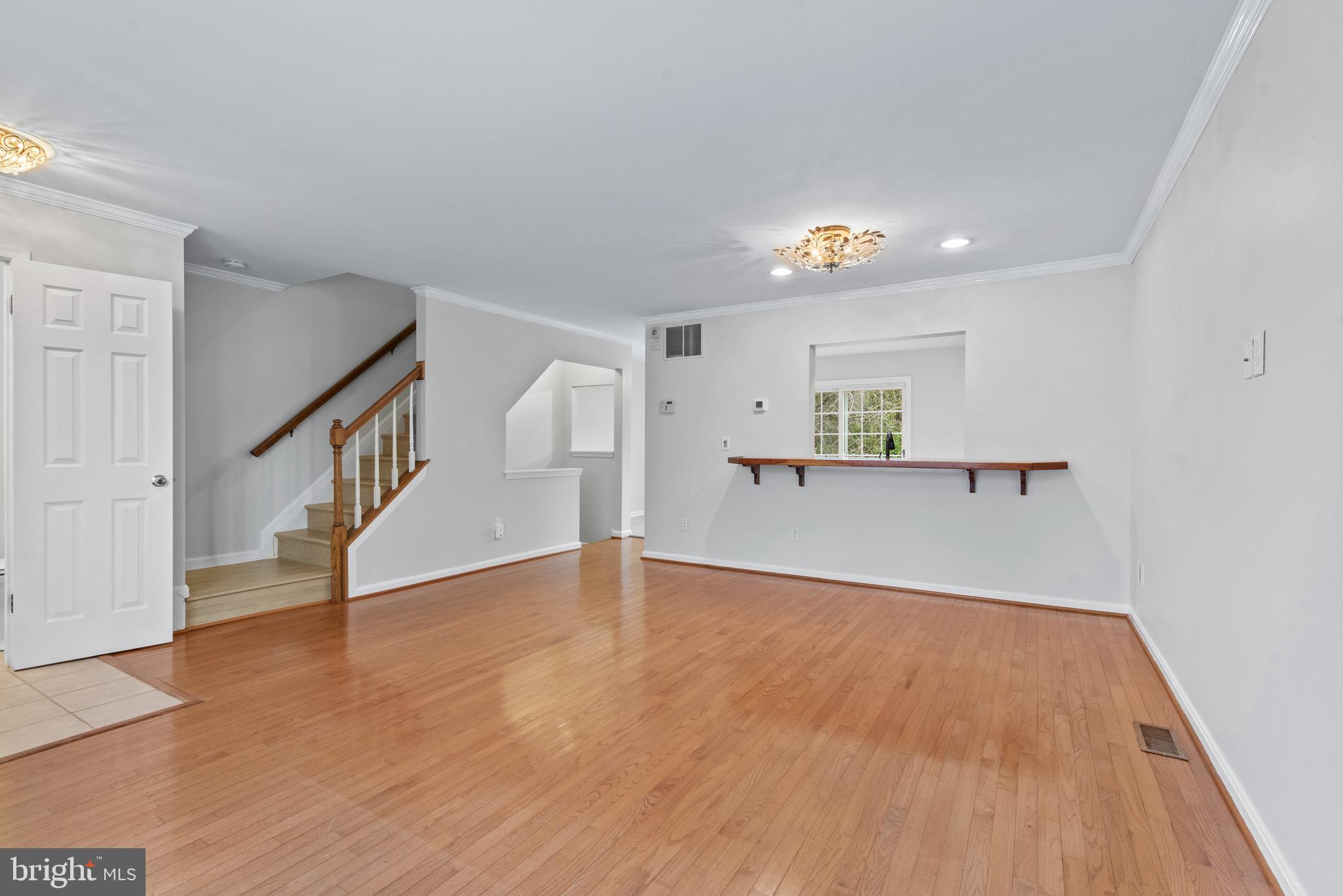 HUNTERS RUN - Residential Lease