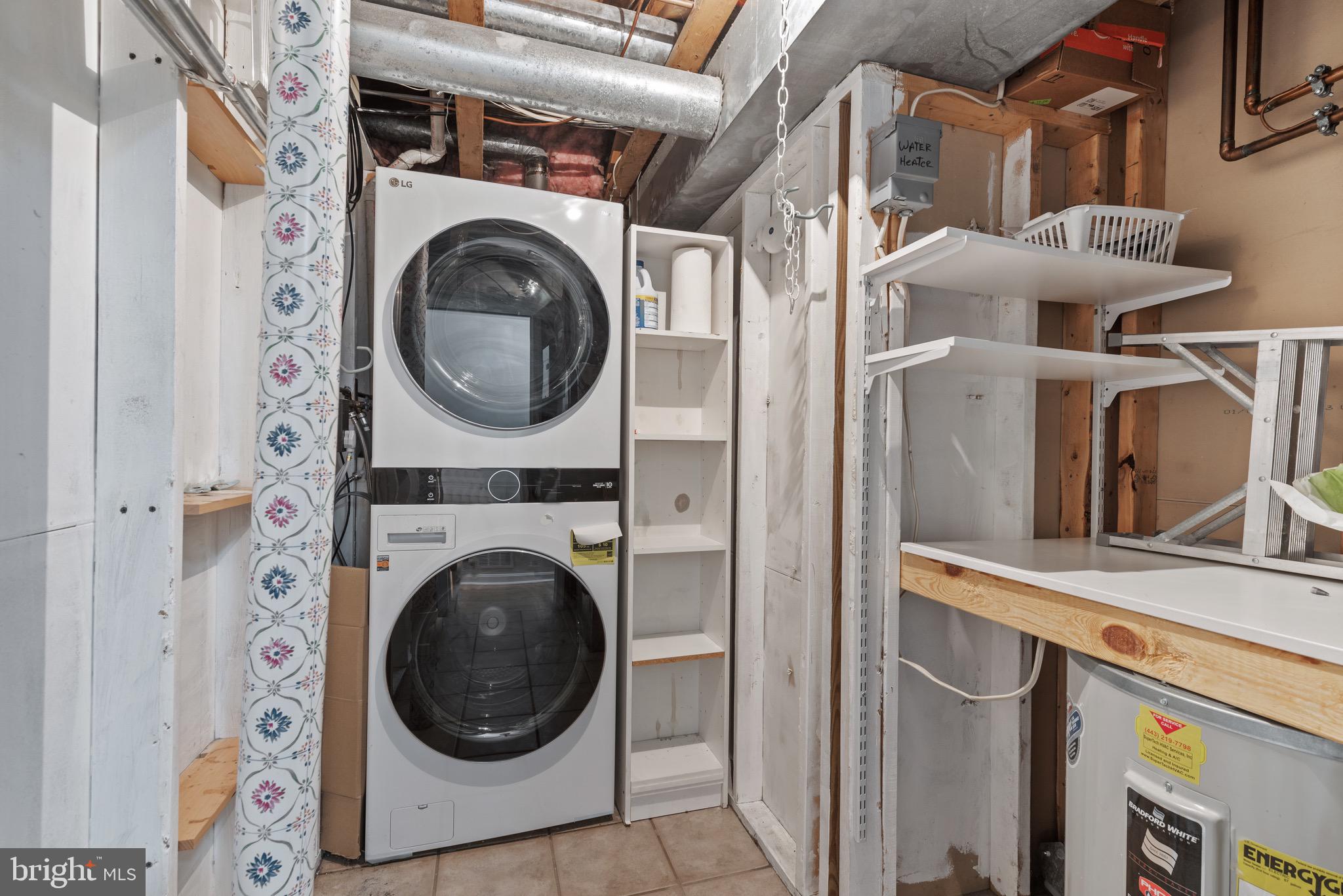 HUNTERS RUN - Residential Lease