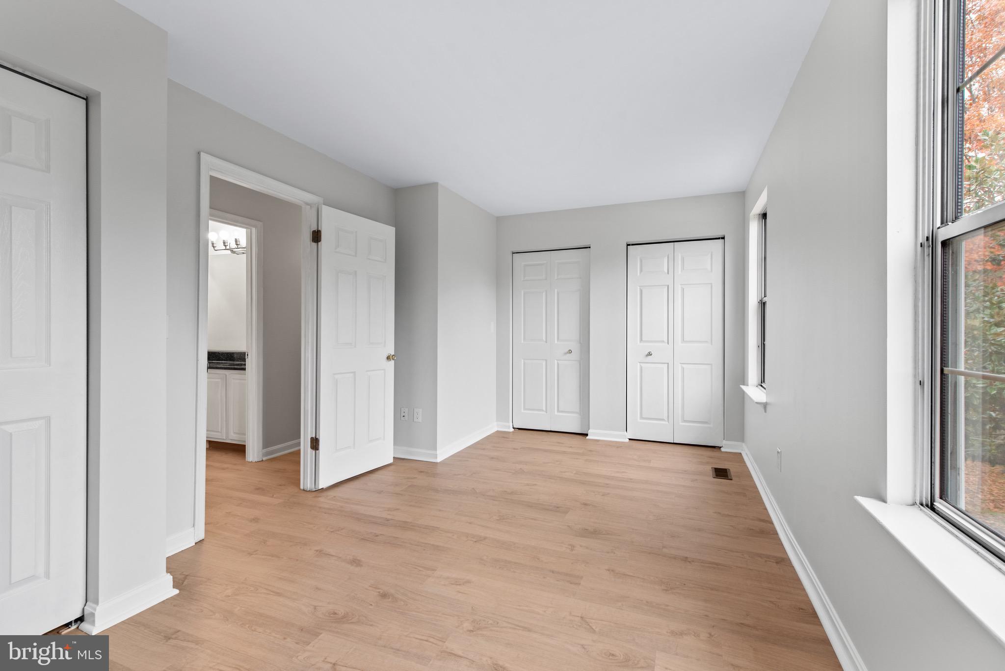 HUNTERS RUN - Residential Lease