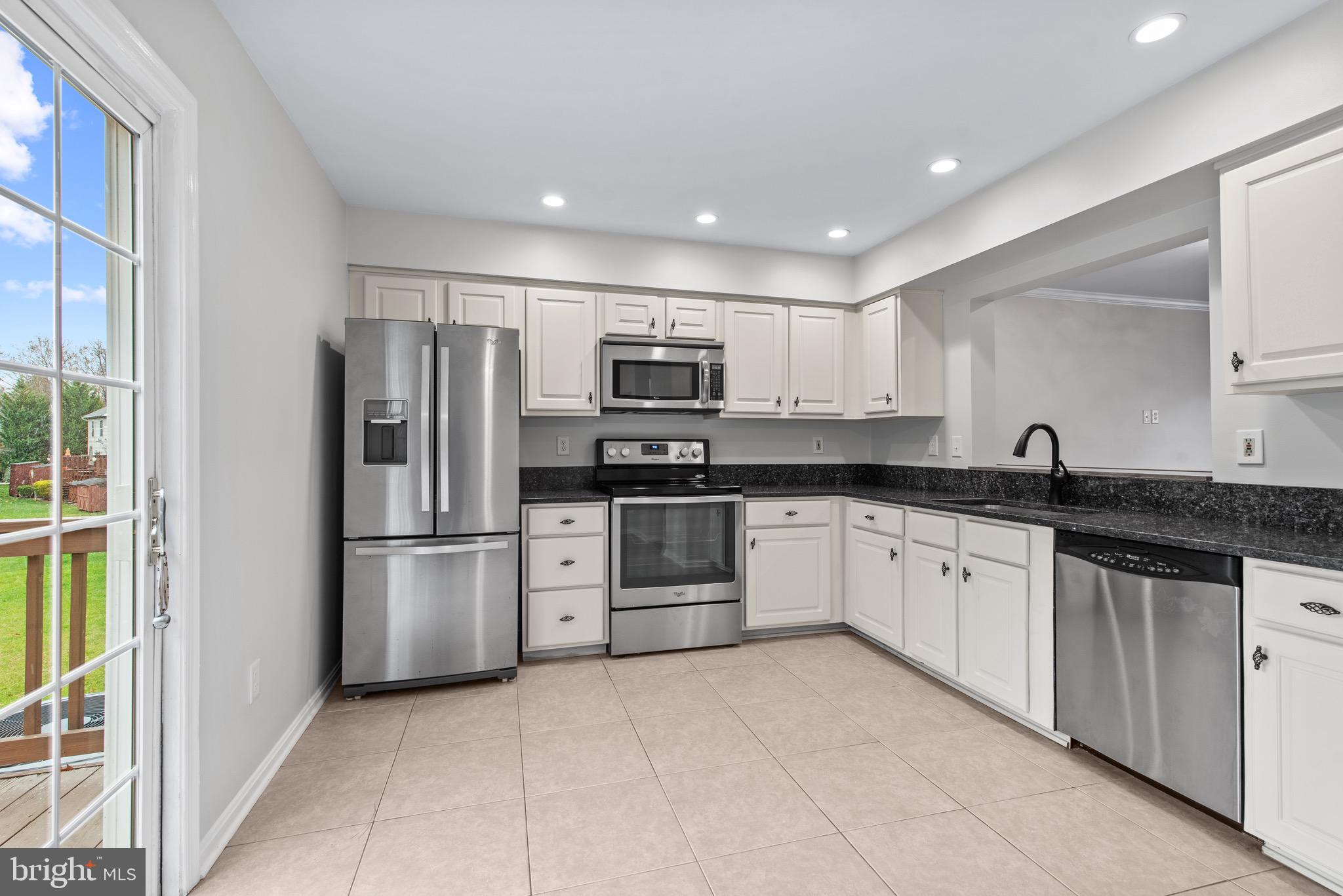 HUNTERS RUN - Residential Lease