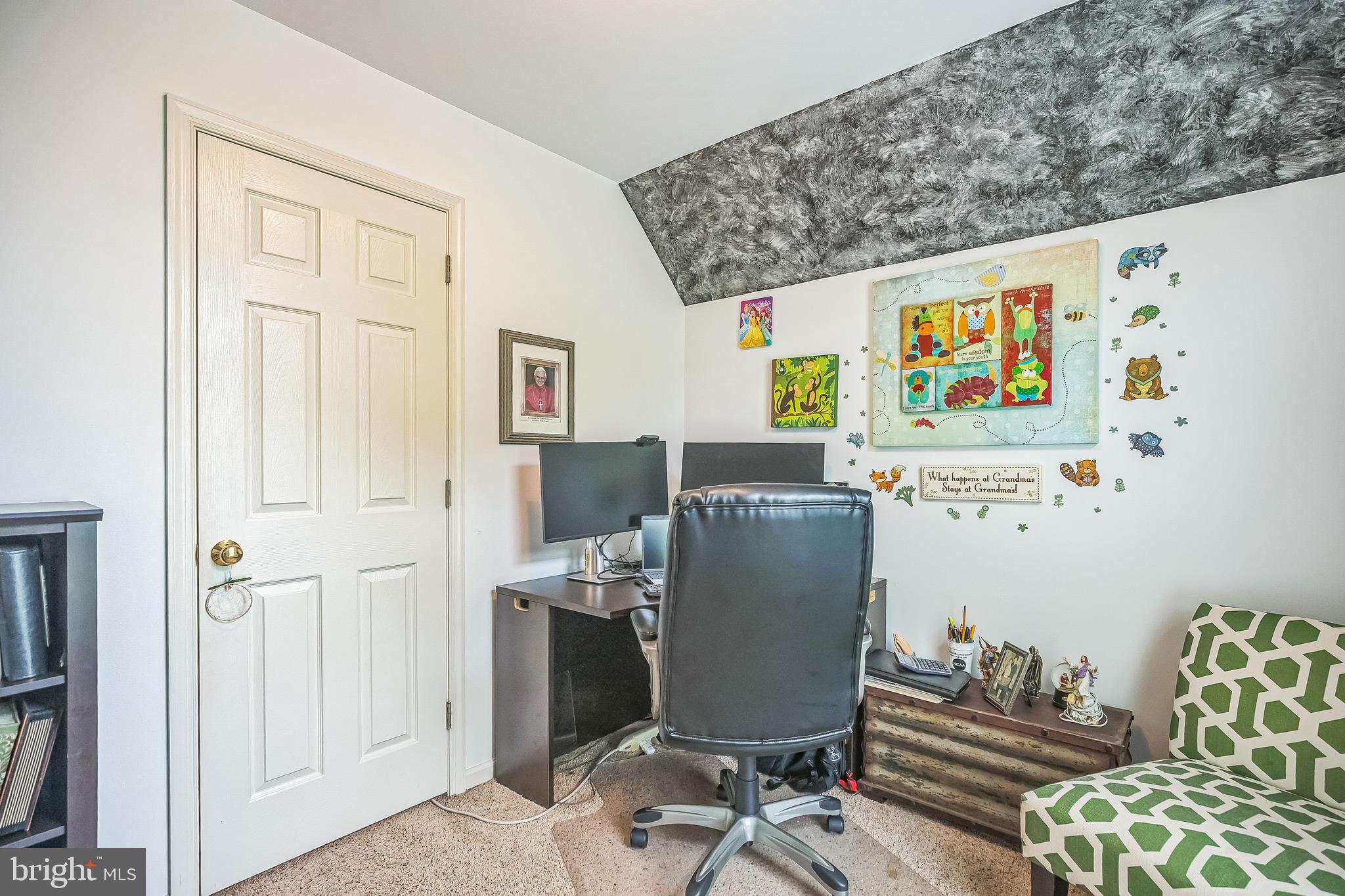 VALLEY VIEW - Residential