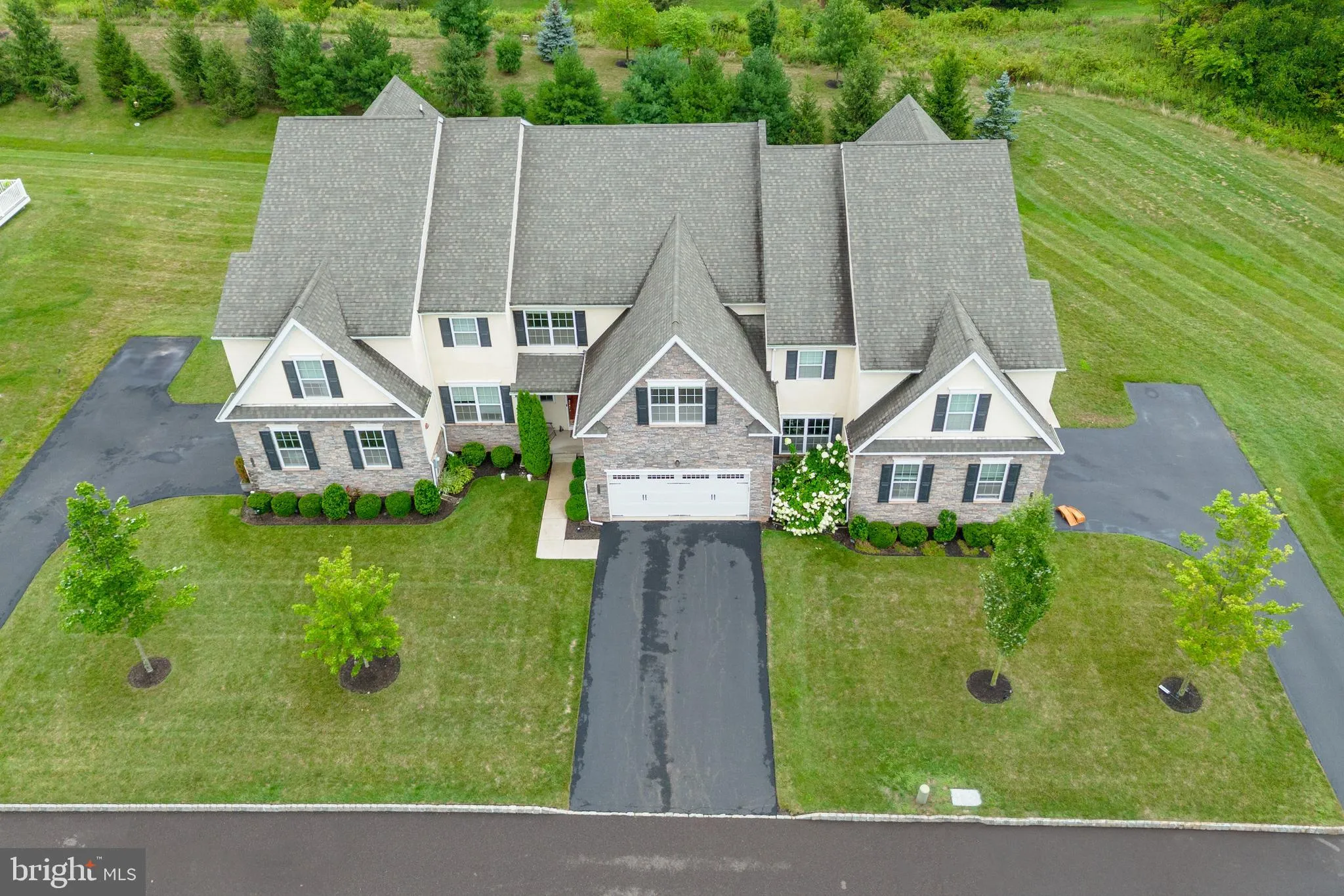 Lansdale, Pennsylvania 19446, United States, 4 Bedrooms Bedrooms, ,3 BathroomsBathrooms,Residential,Active,79042