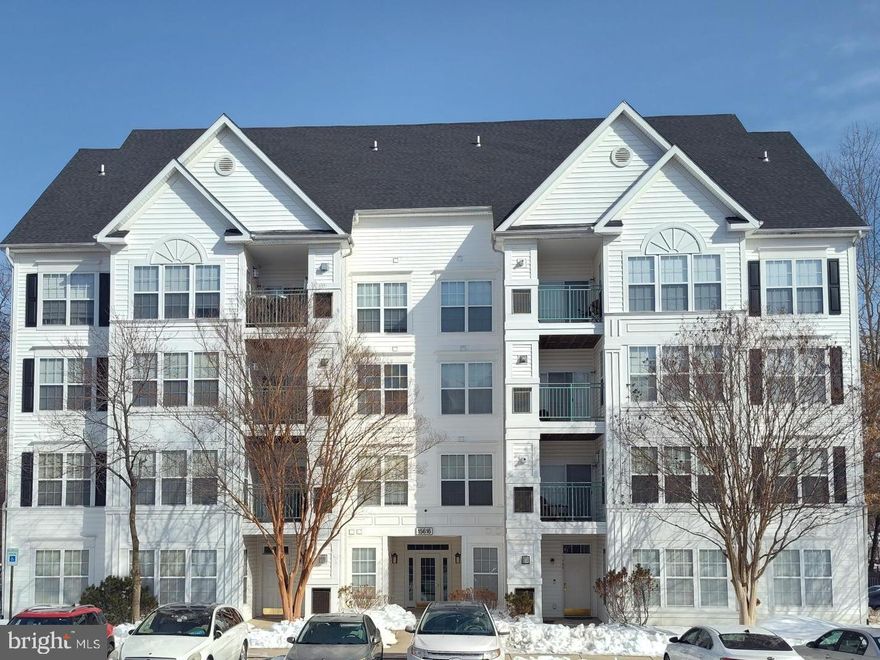 Beautiful 1 bed/1.5bath, ground level condo in Bowie, just behind the Bowie Town Center. Condo has been well maintained and features a washer and dryer, dishwasher and microwave. HVAC was replaced in June 2022 and water heater was replaced in June 2020. Ideal location, steps away from shopping, restaurants and highways. The community sits directly behind a lake with walking and jogging trails and the Bowie Town Center. 1 Year Home Warranty Included.