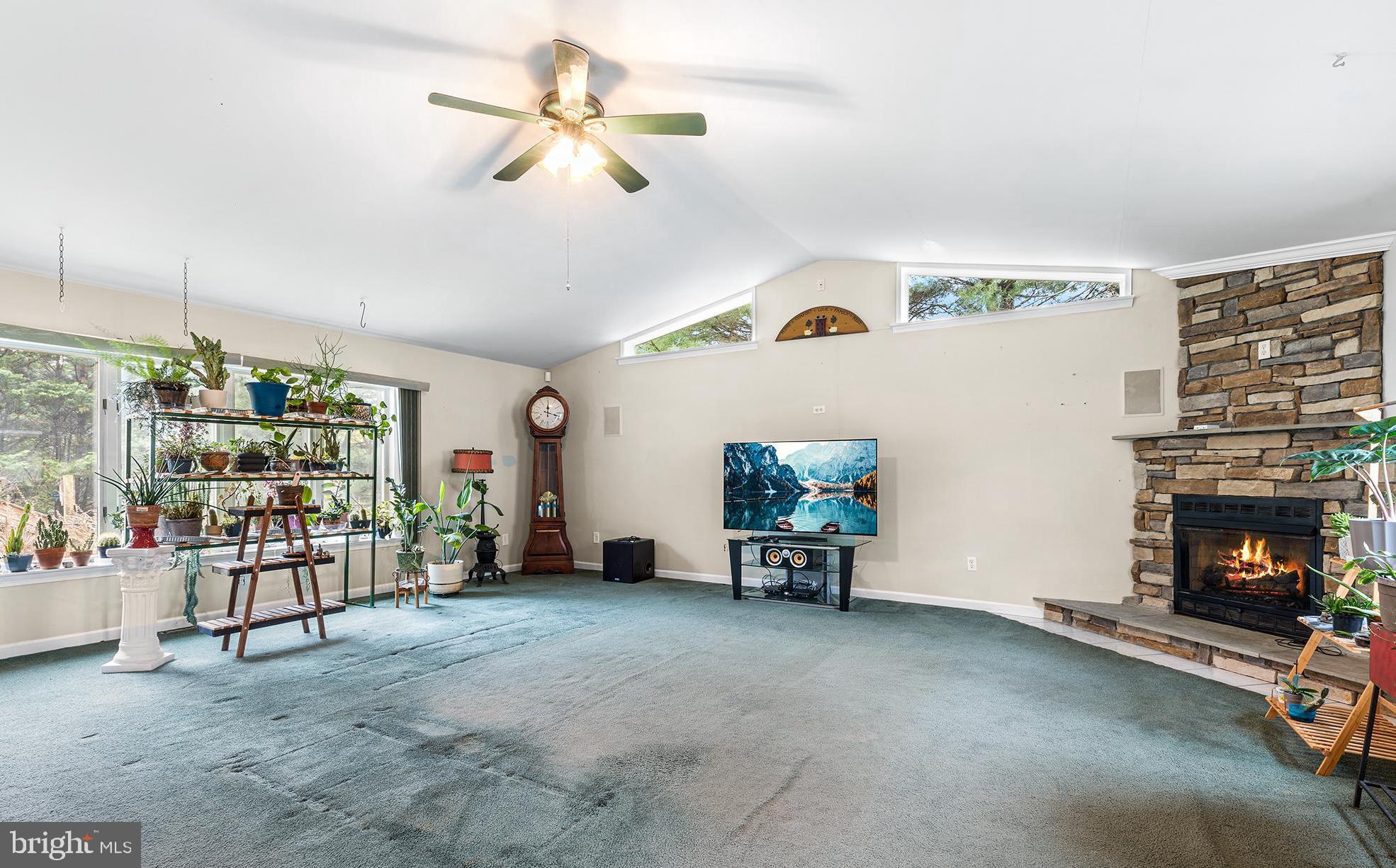 REBECCA RIDGE - Residential