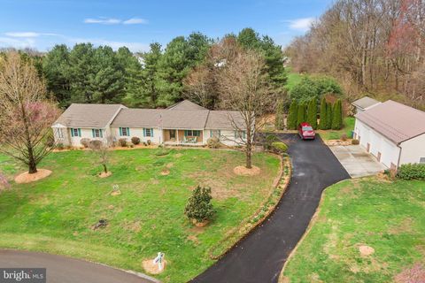 402 DALTON ROAD OXFORD PA 19363