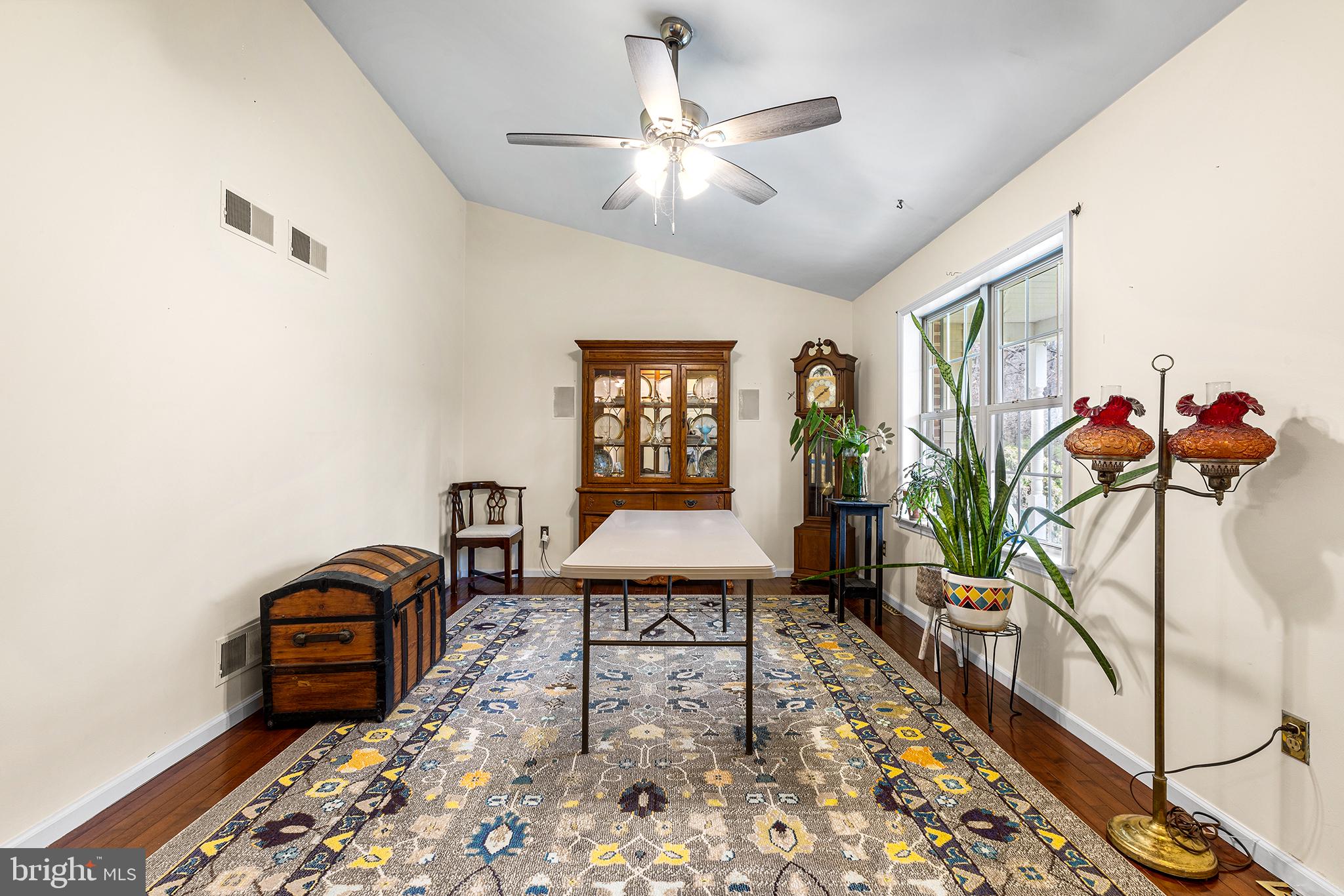 REBECCA RIDGE - Residential