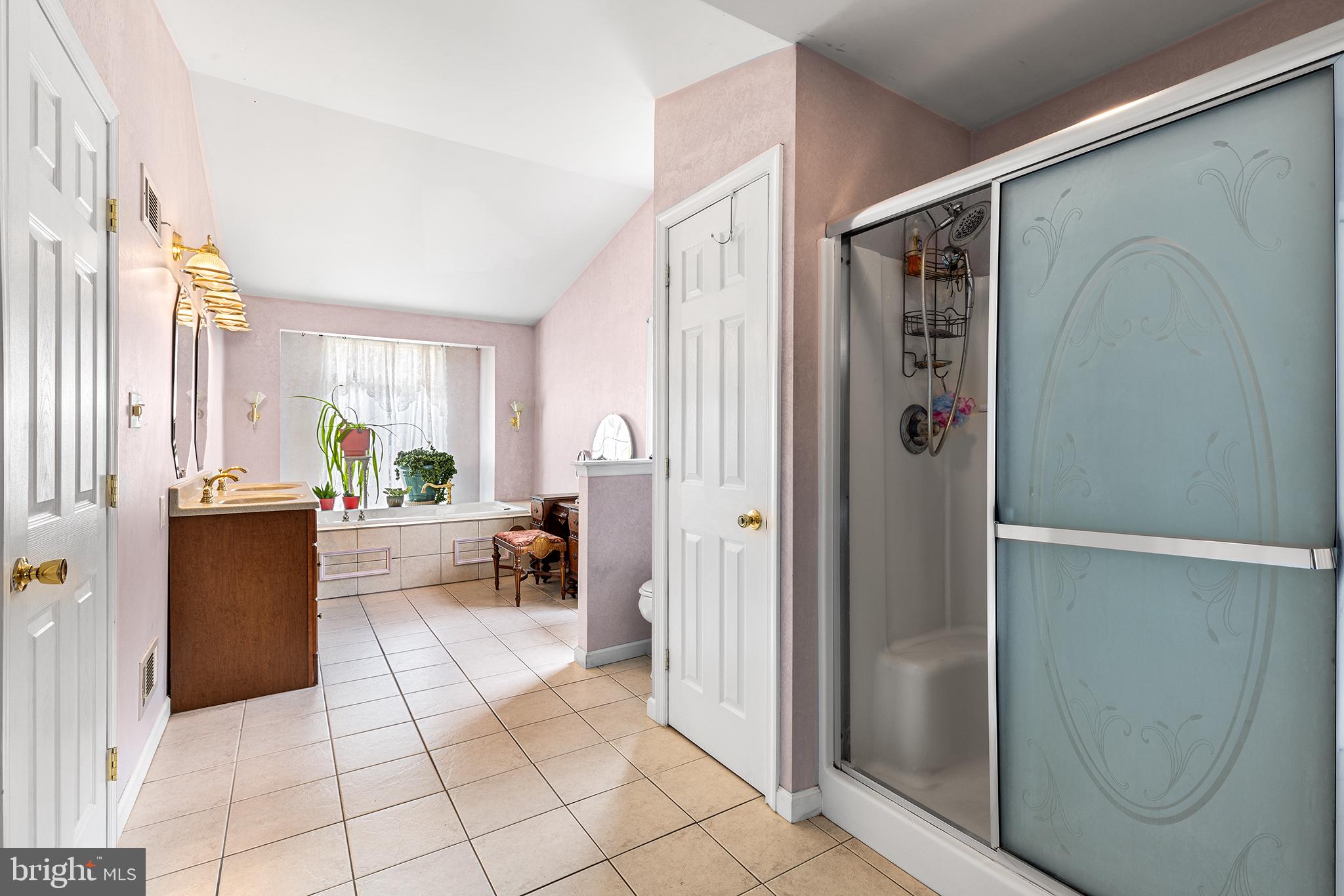 REBECCA RIDGE - Residential