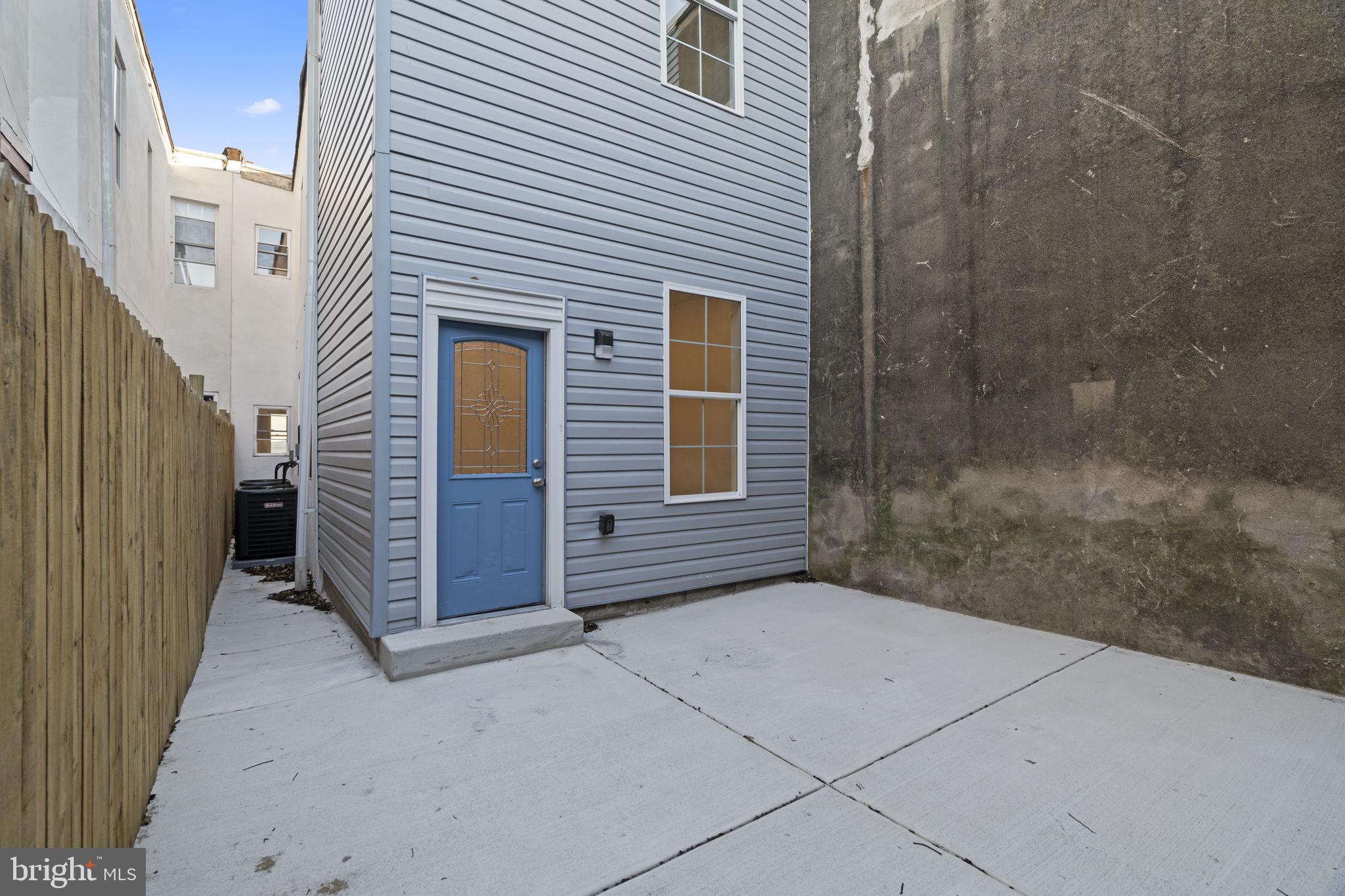 PORT RICHMOND - Residential