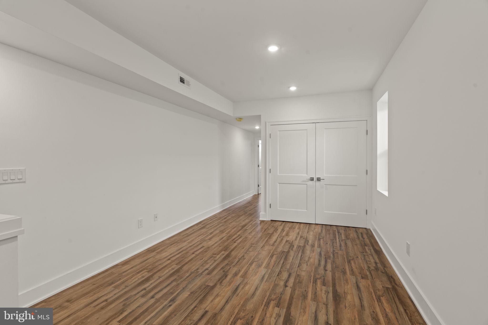 PORT RICHMOND - Residential