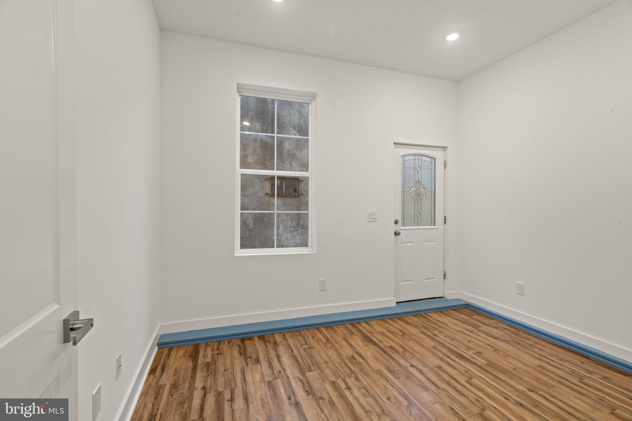 PORT RICHMOND - Residential