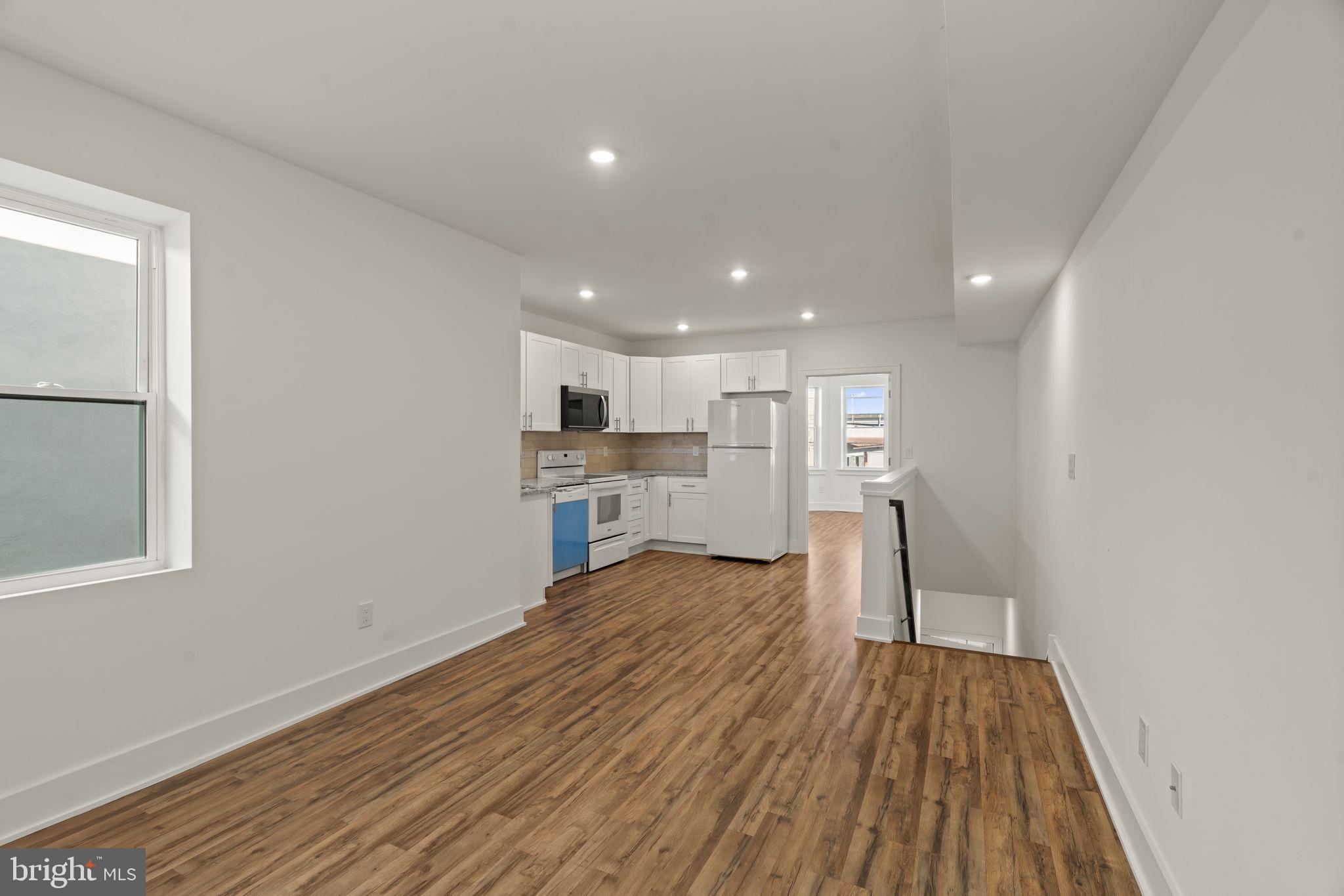 PORT RICHMOND - Residential