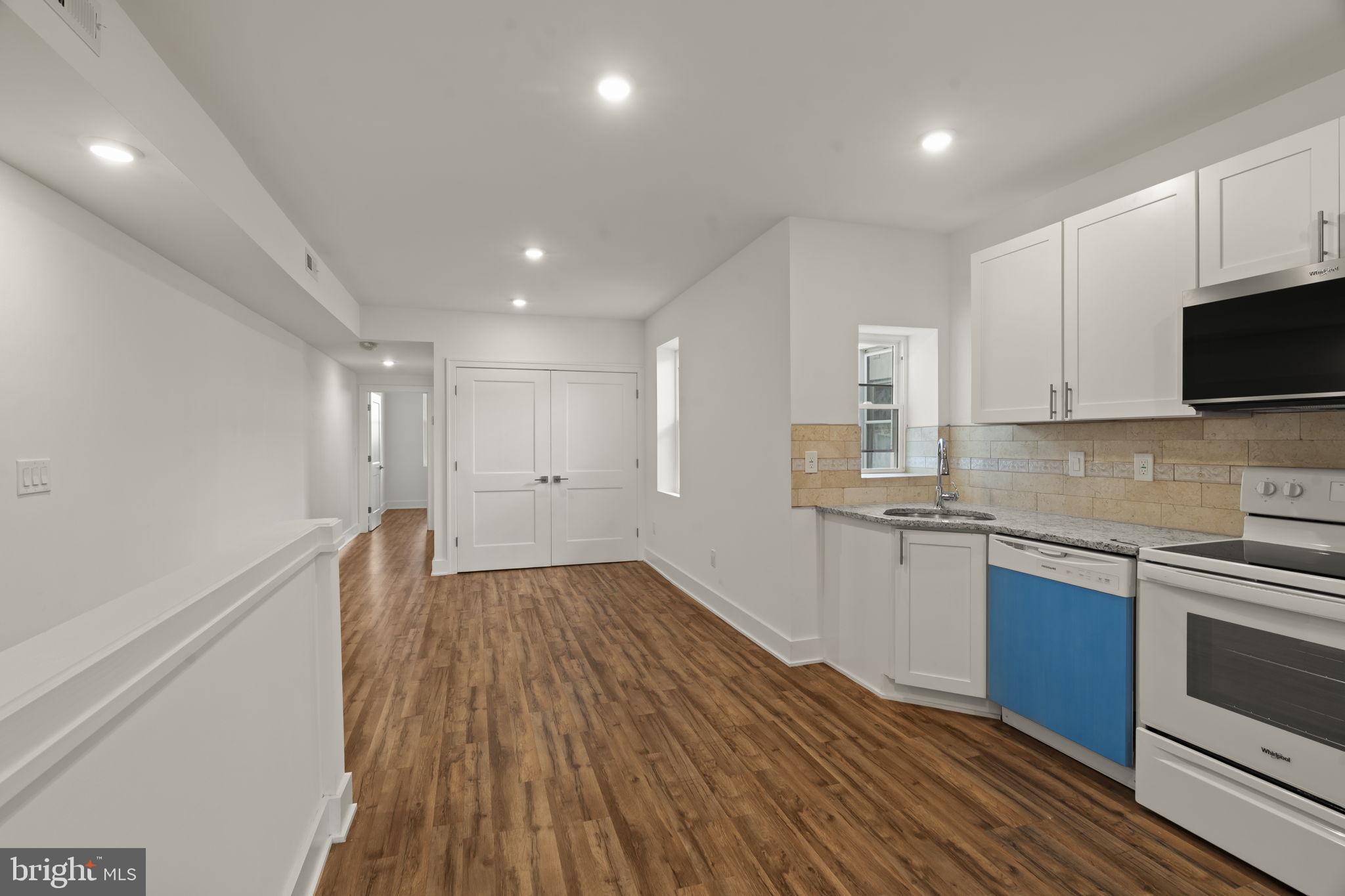 PORT RICHMOND - Residential