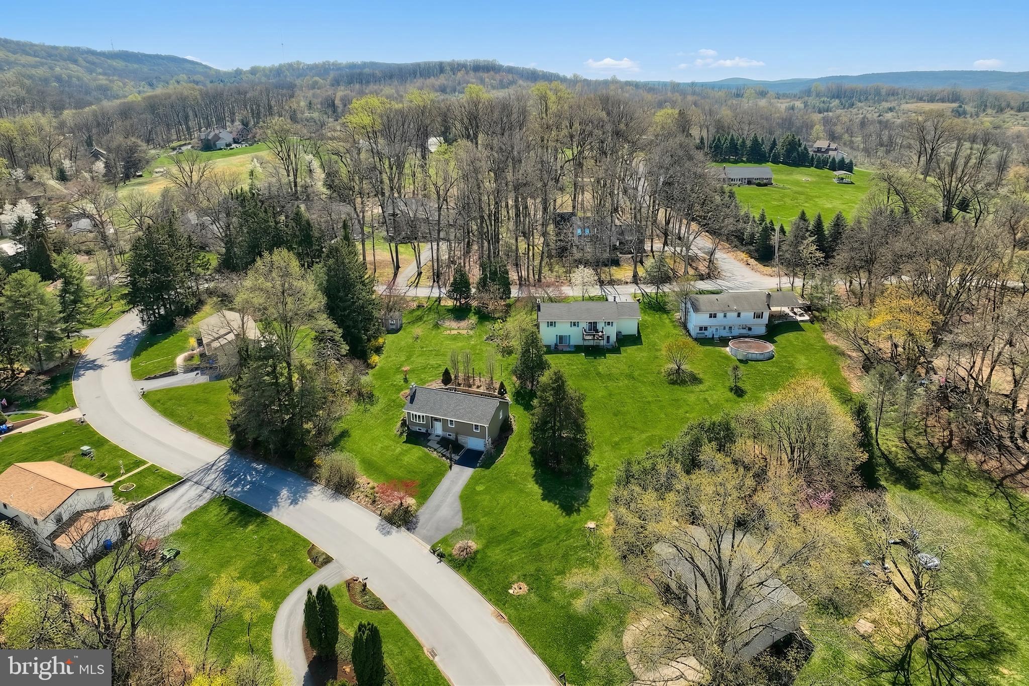 FAIRVIEW HILLS - Residential