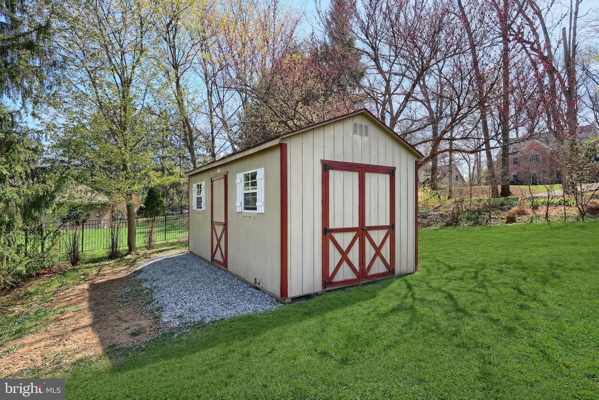 FAIRVIEW HILLS - Residential