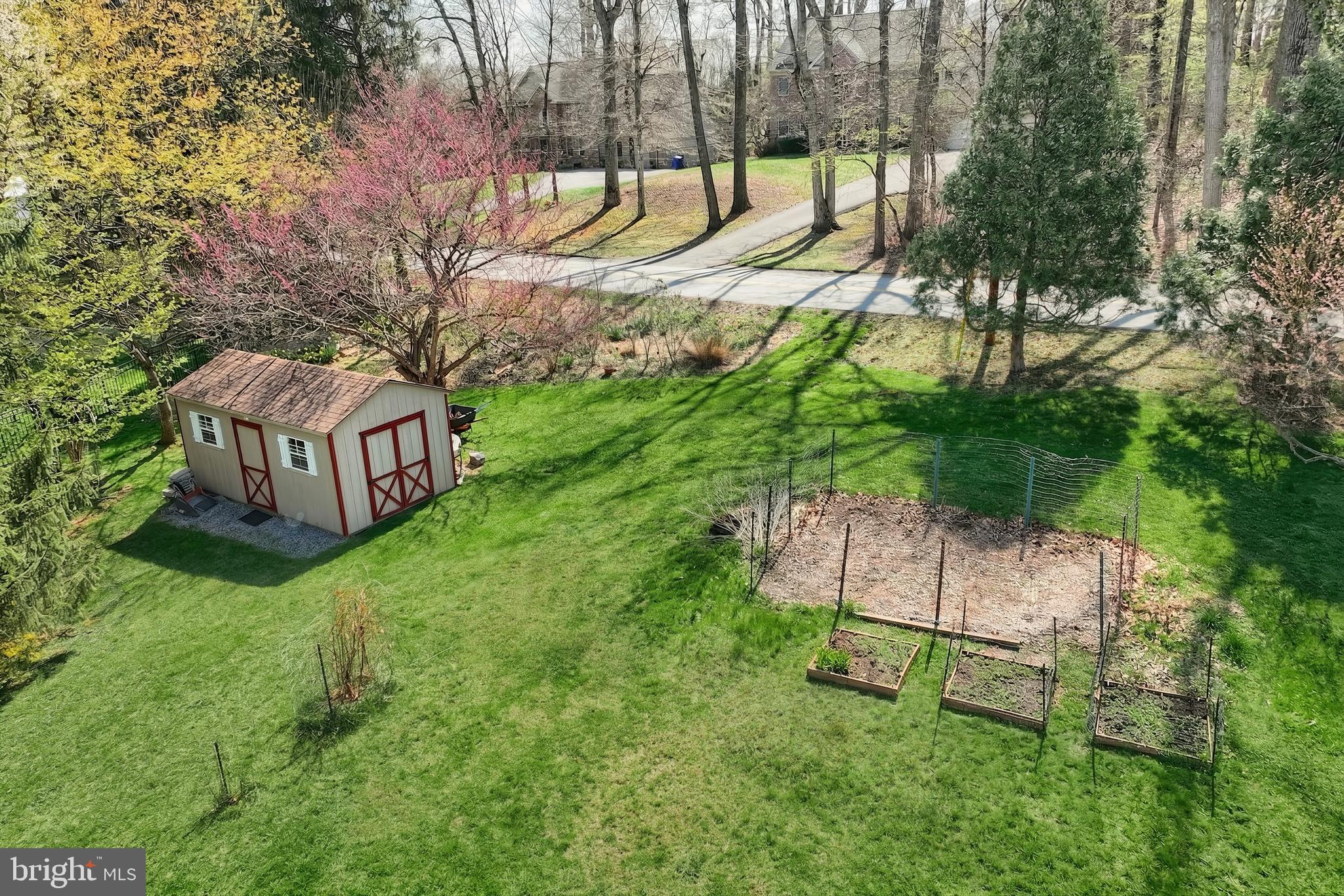 FAIRVIEW HILLS - Residential