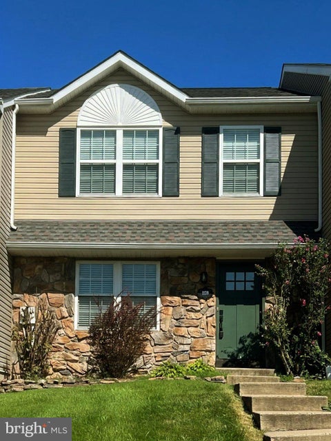 Townhouse For Rent - 1139 Pin Oak Drive<br/> Montgomery County, PERKIOMENVILLE, PA 18074