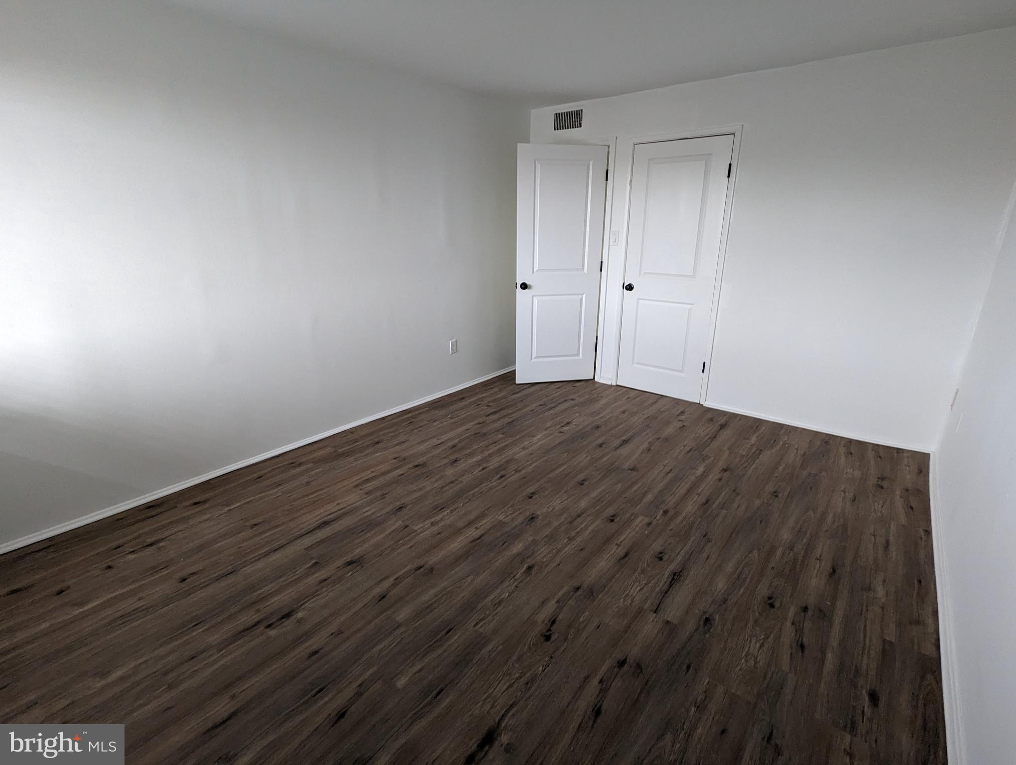 HOLLY HILL CONDOMINIUMS - Residential Lease