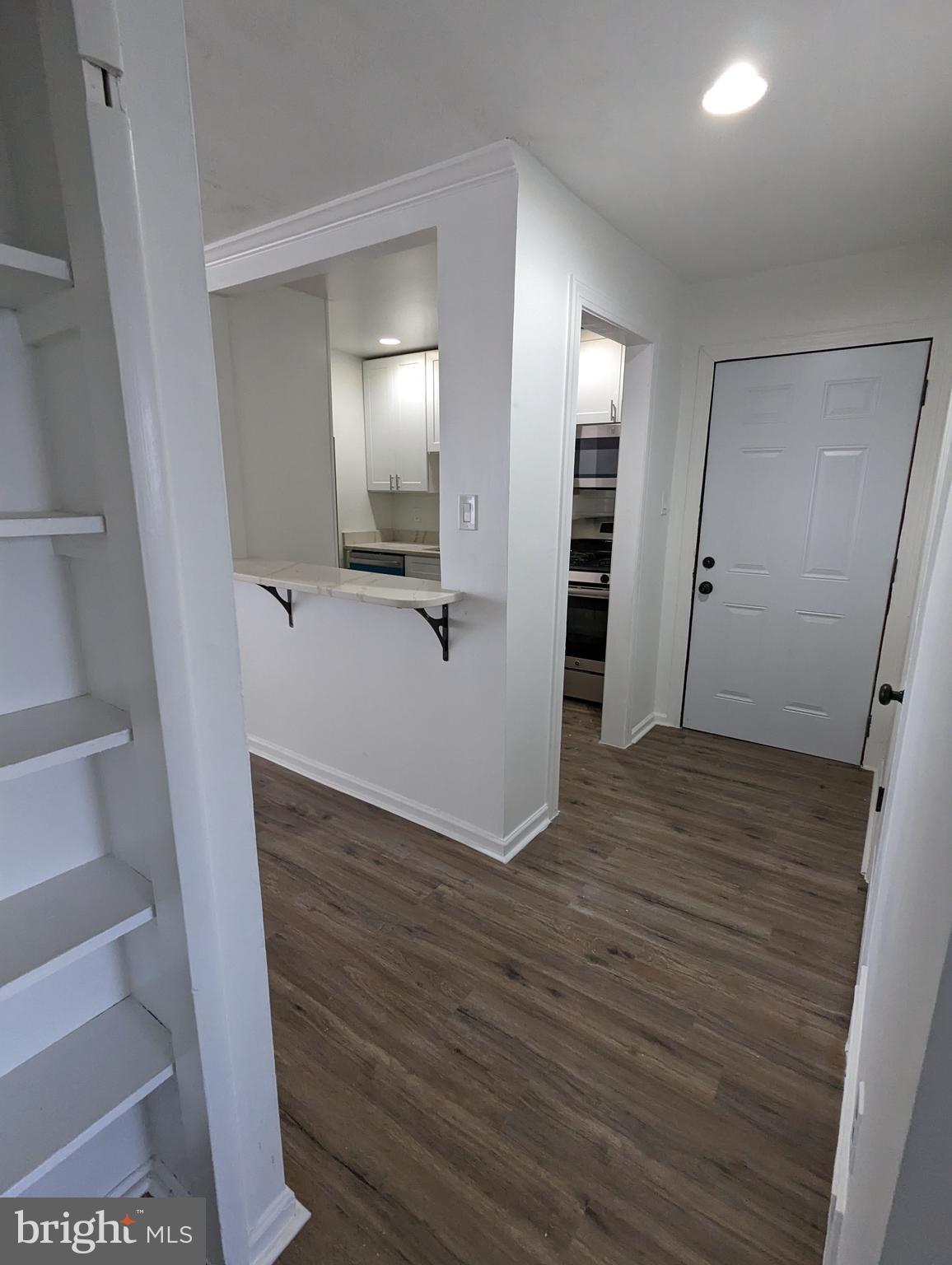 HOLLY HILL CONDOMINIUMS - Residential Lease