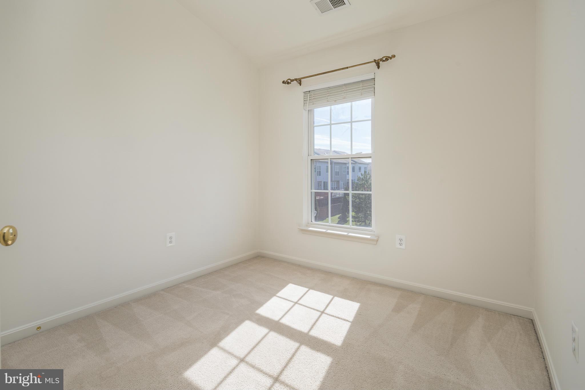 FAIRCREST - Residential