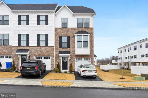 11 Cinnamon Lane, Mount Laurel, NJ 08054 - MLS#: NJBL2081582