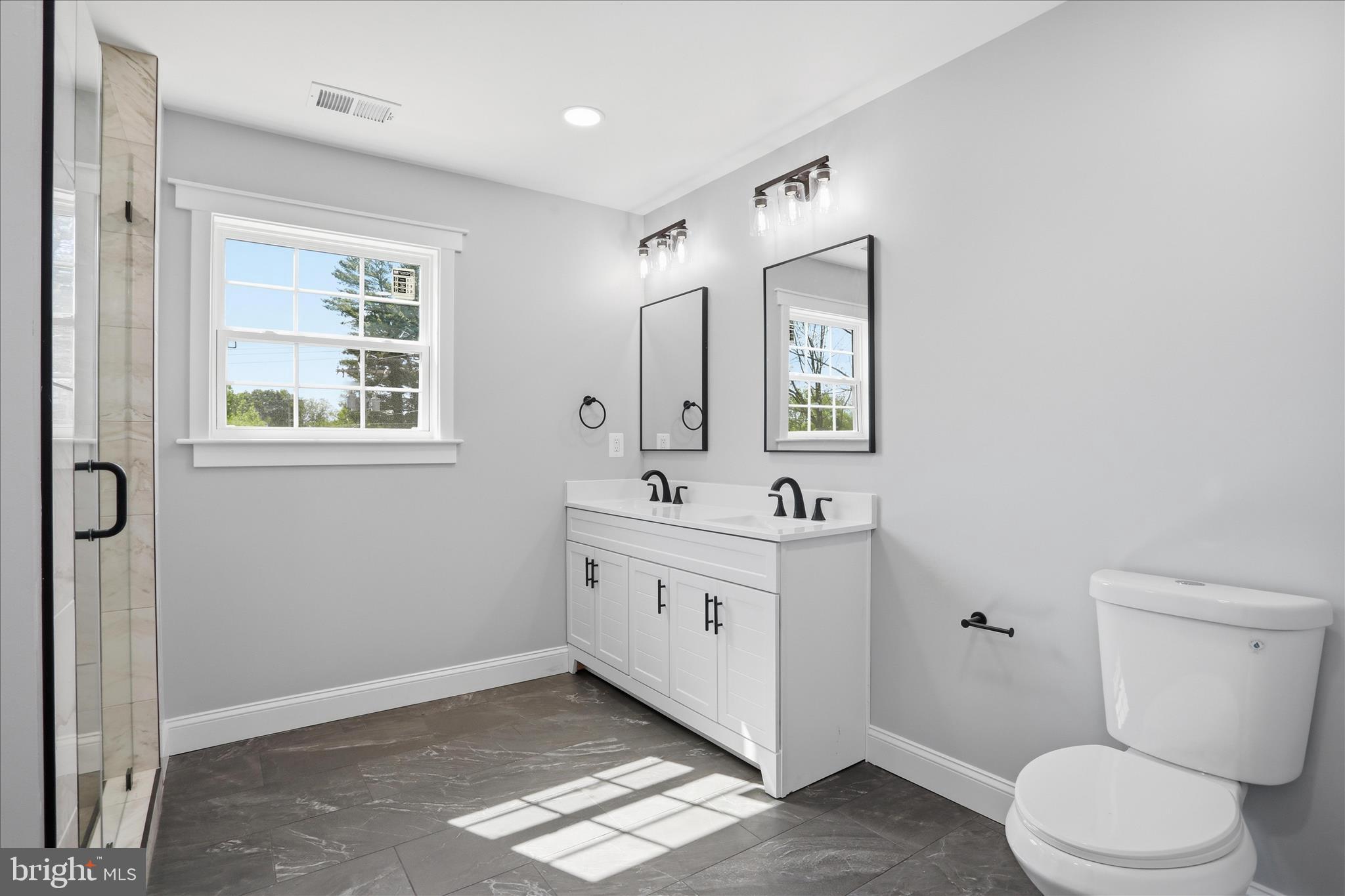 WARREN E CARSON EST - Residential