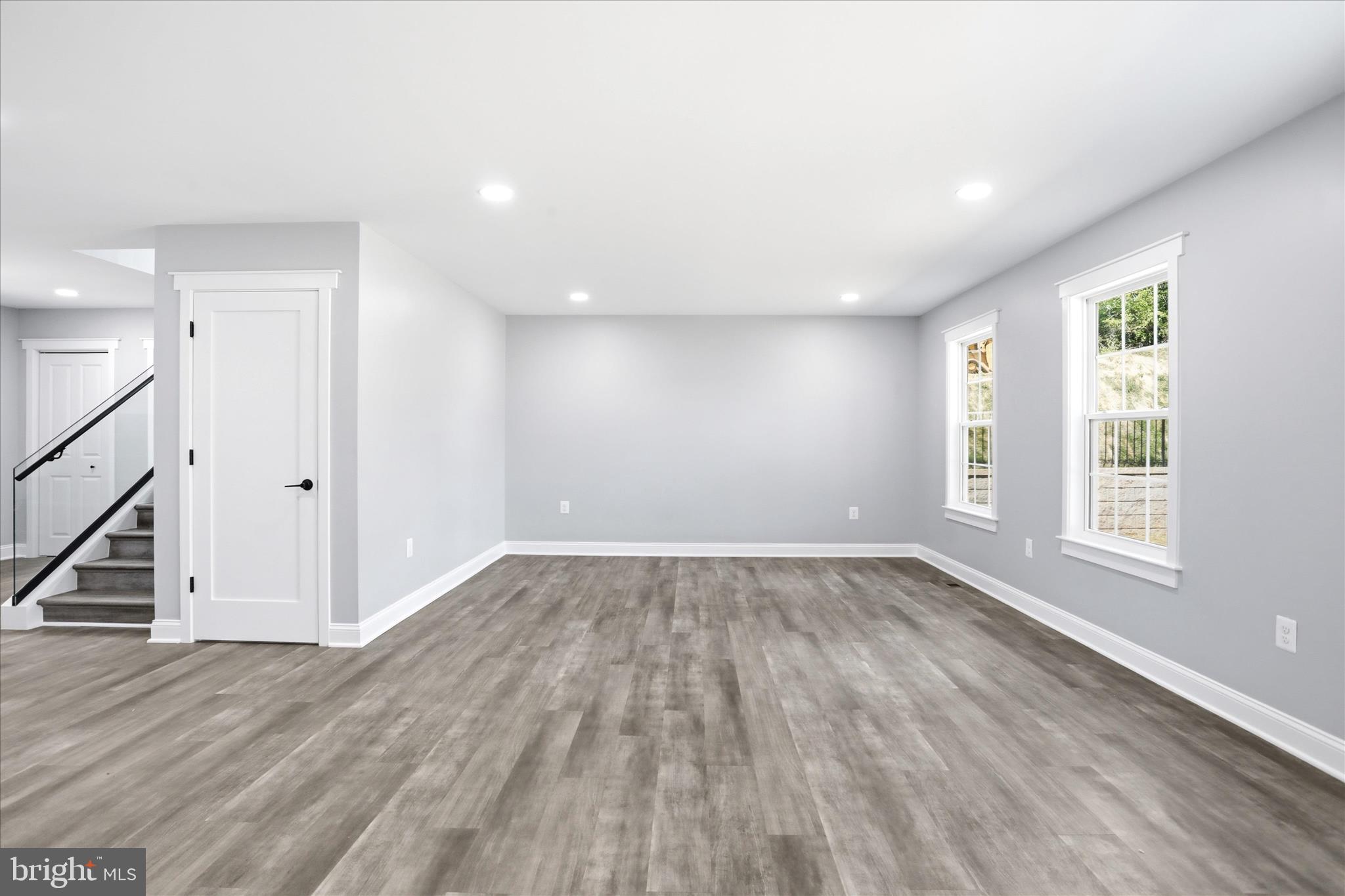 WARREN E CARSON EST - Residential