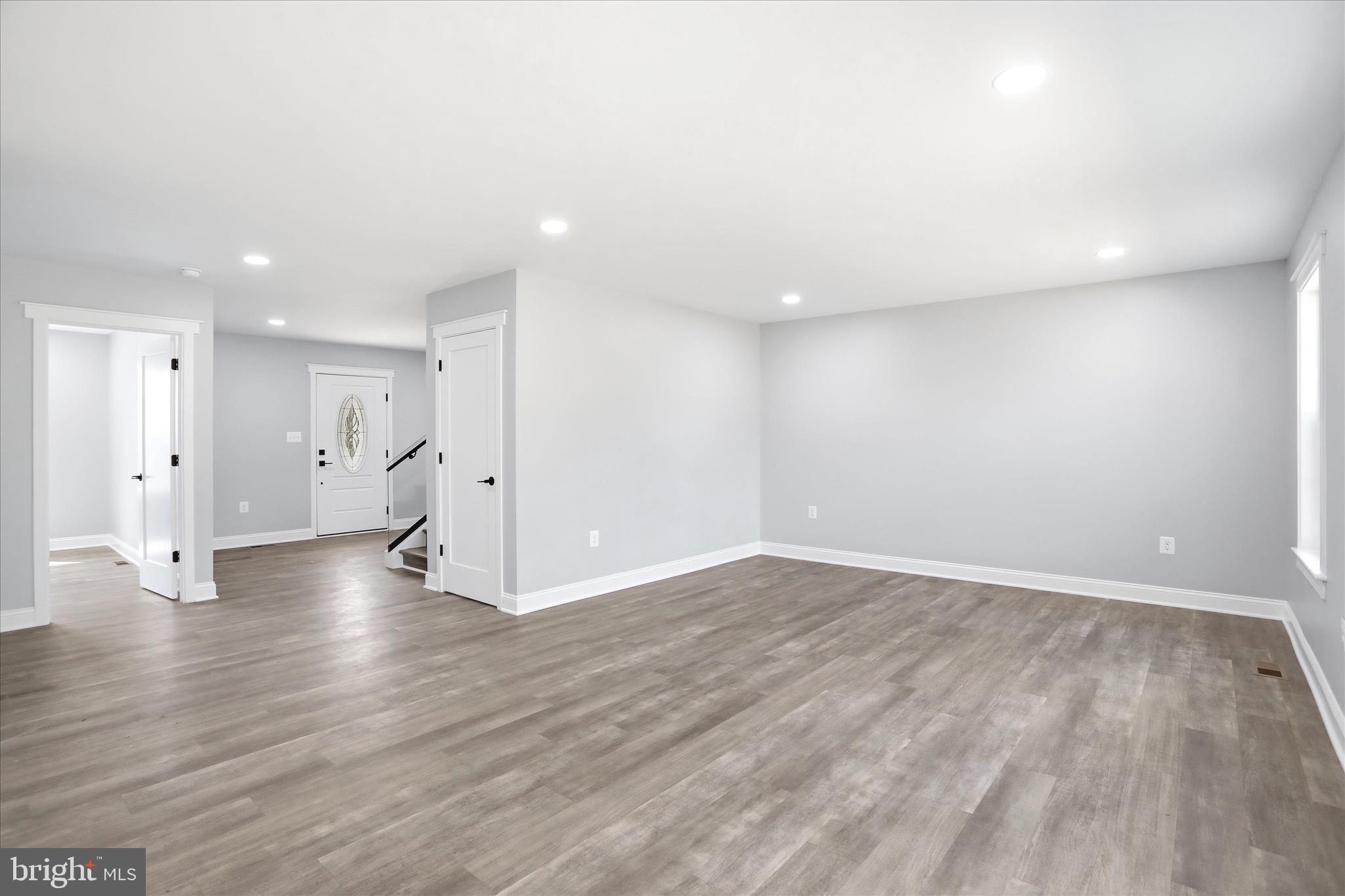 WARREN E CARSON EST - Residential