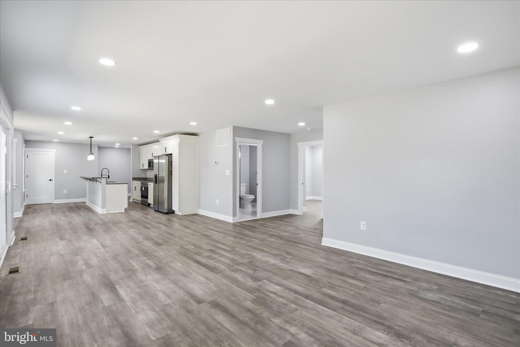 WARREN E CARSON EST - Residential