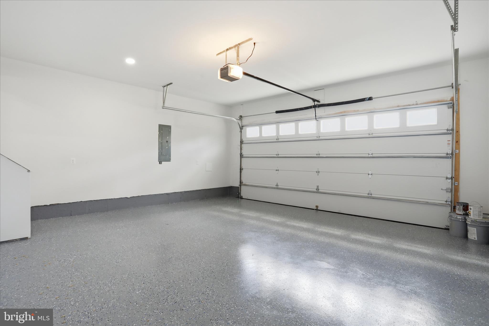 WARREN E CARSON EST - Residential