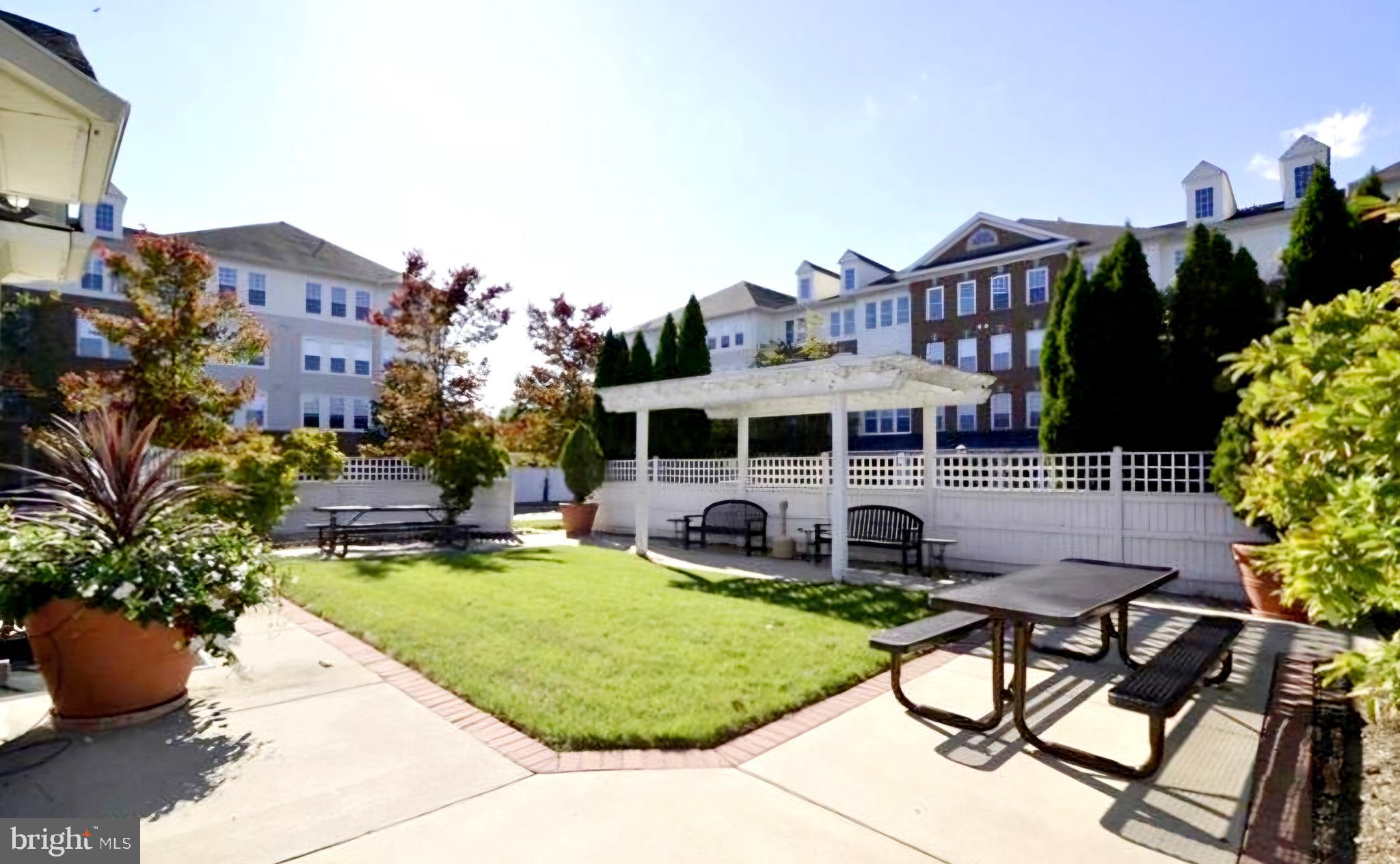 FOUR SEASONS AT ASHBURN VILLAGE - Residential