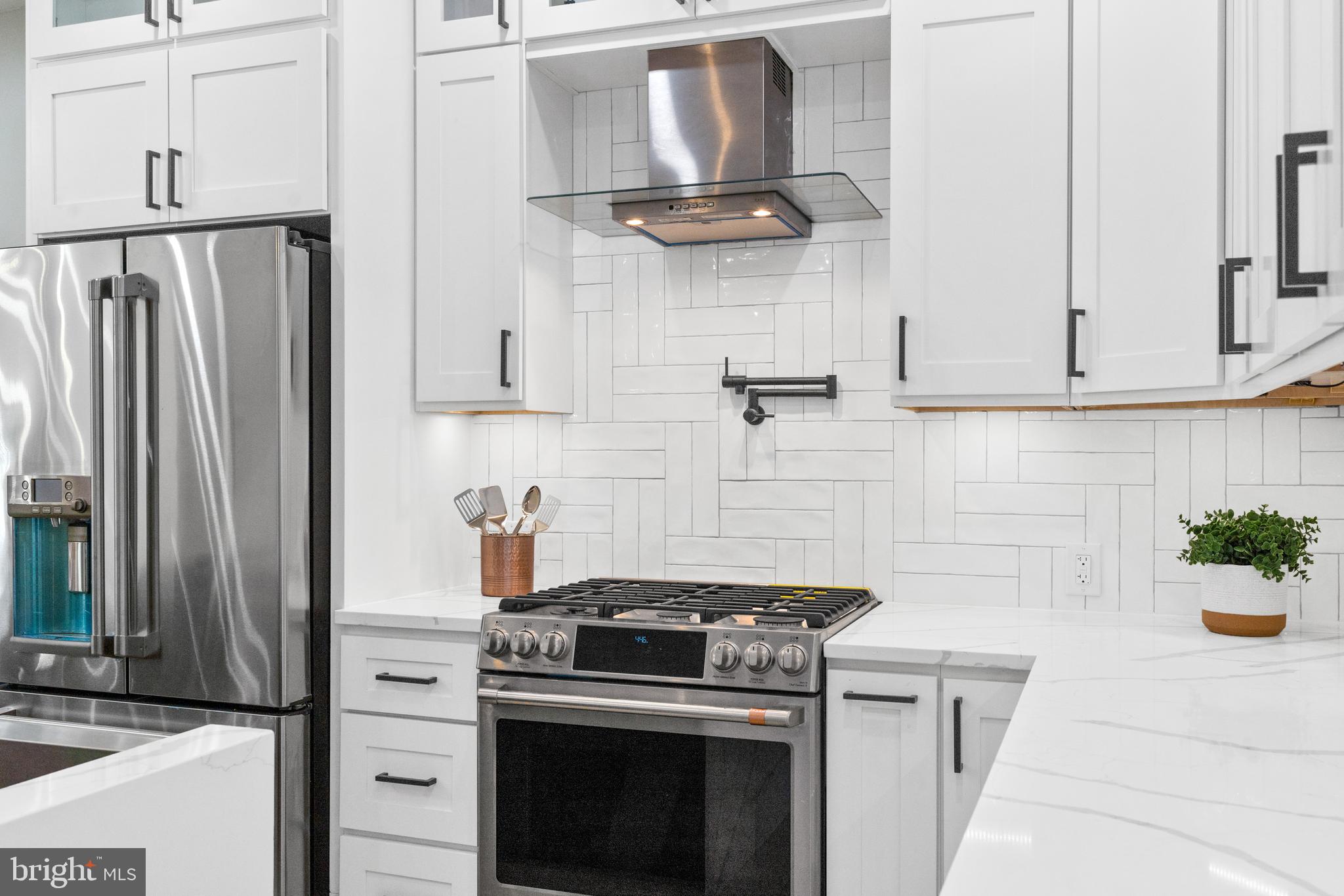 PARKER GRAY - Residential