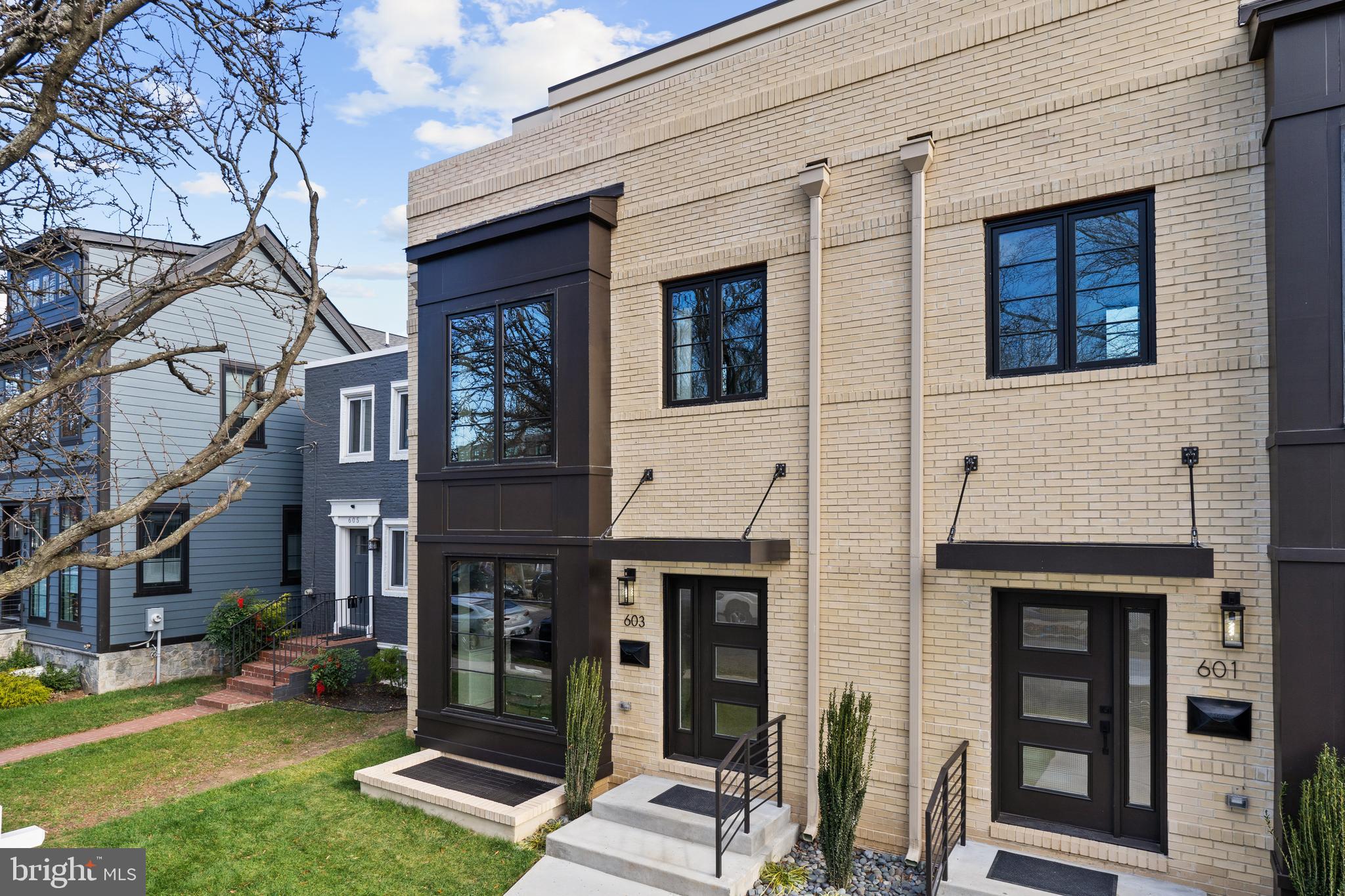 PARKER GRAY - Residential