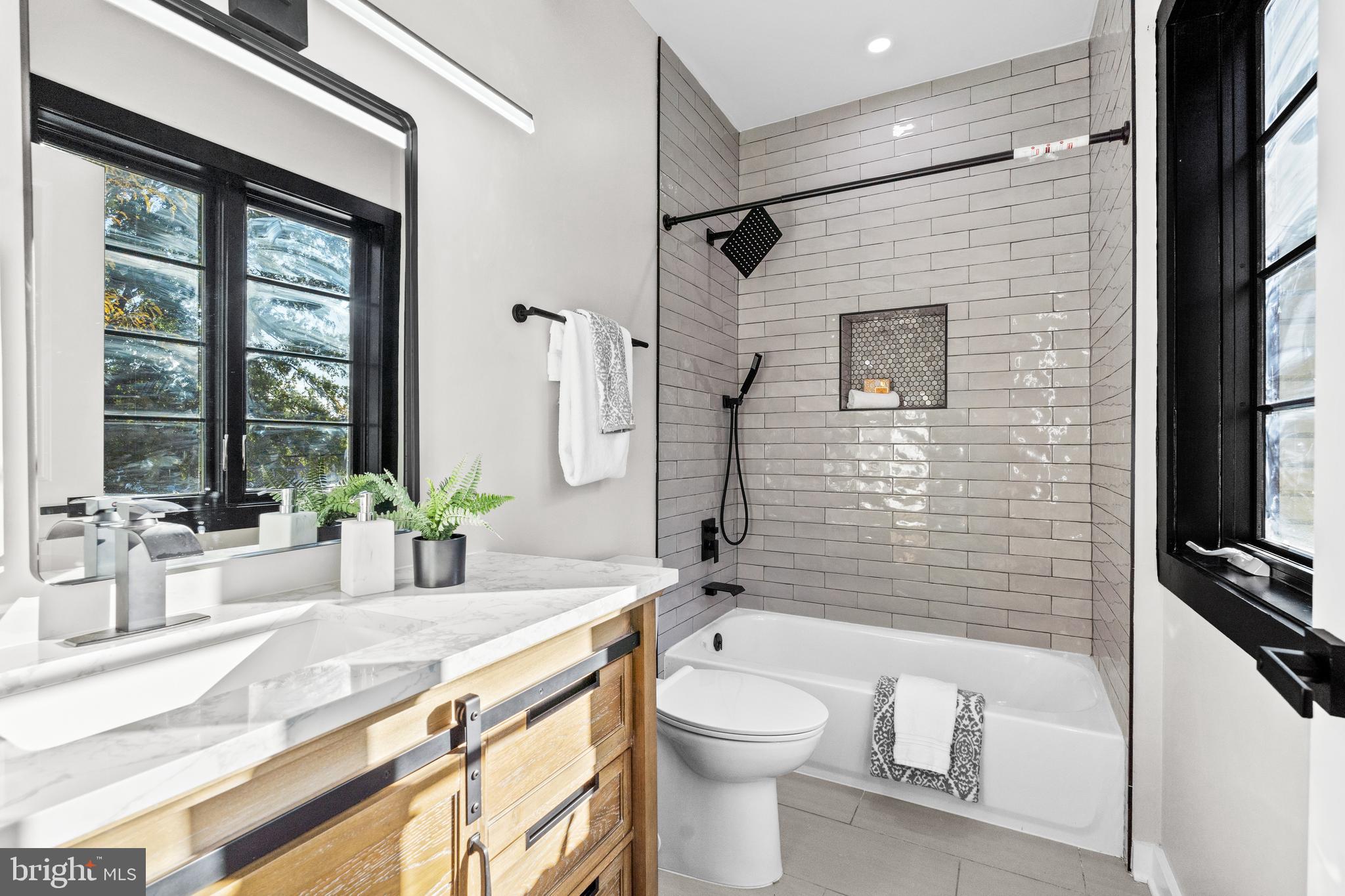 PARKER GRAY - Residential